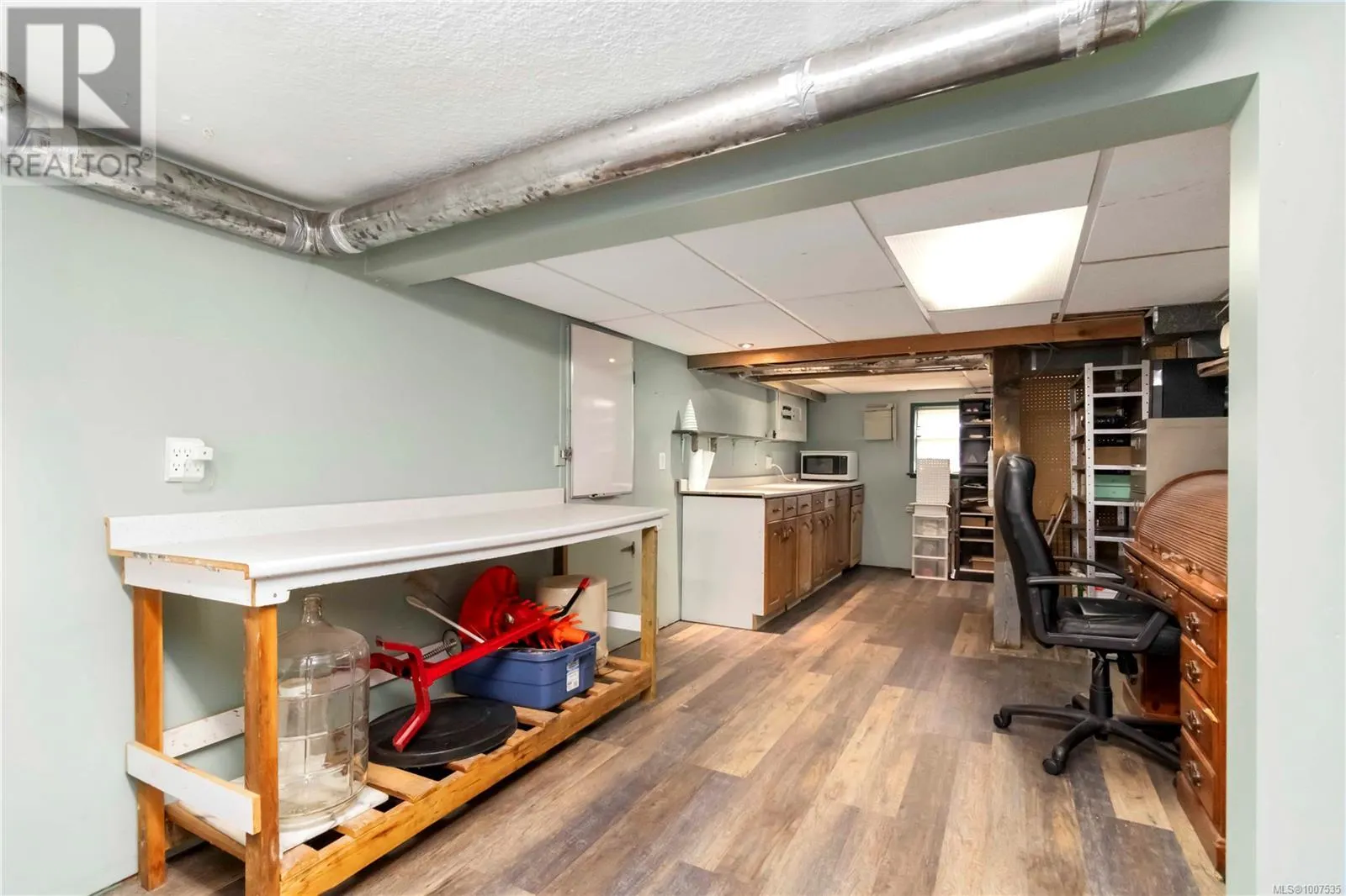 801 Old Esquimalt Rd