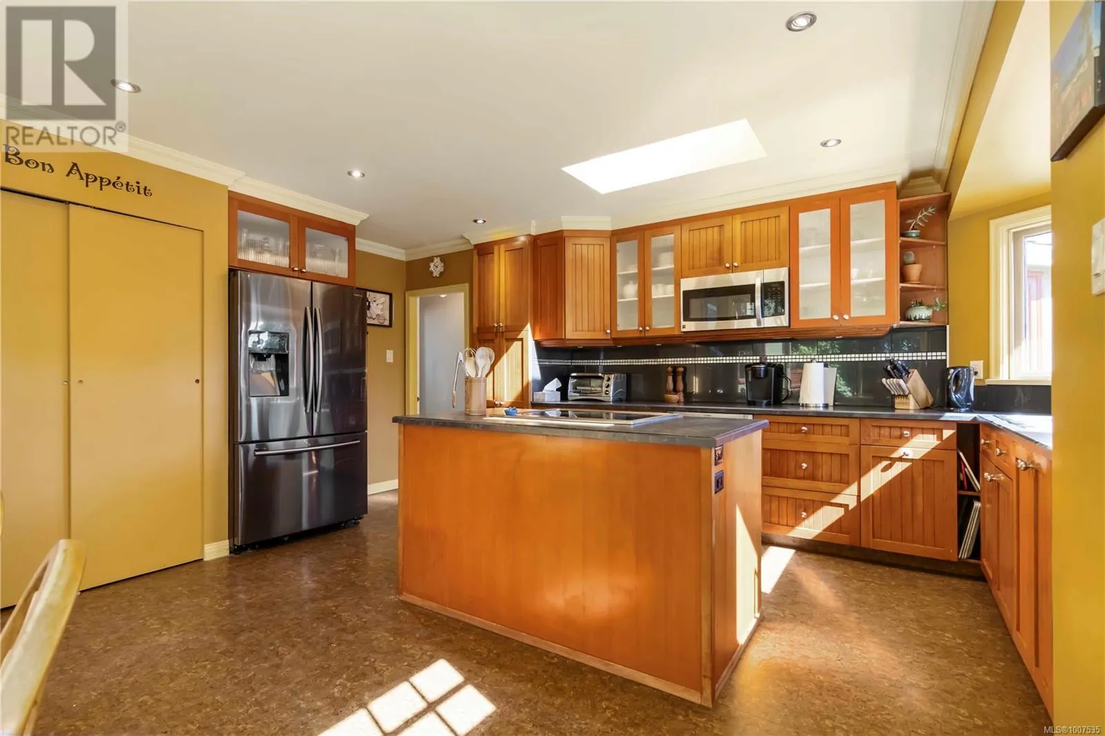 801 Old Esquimalt Rd