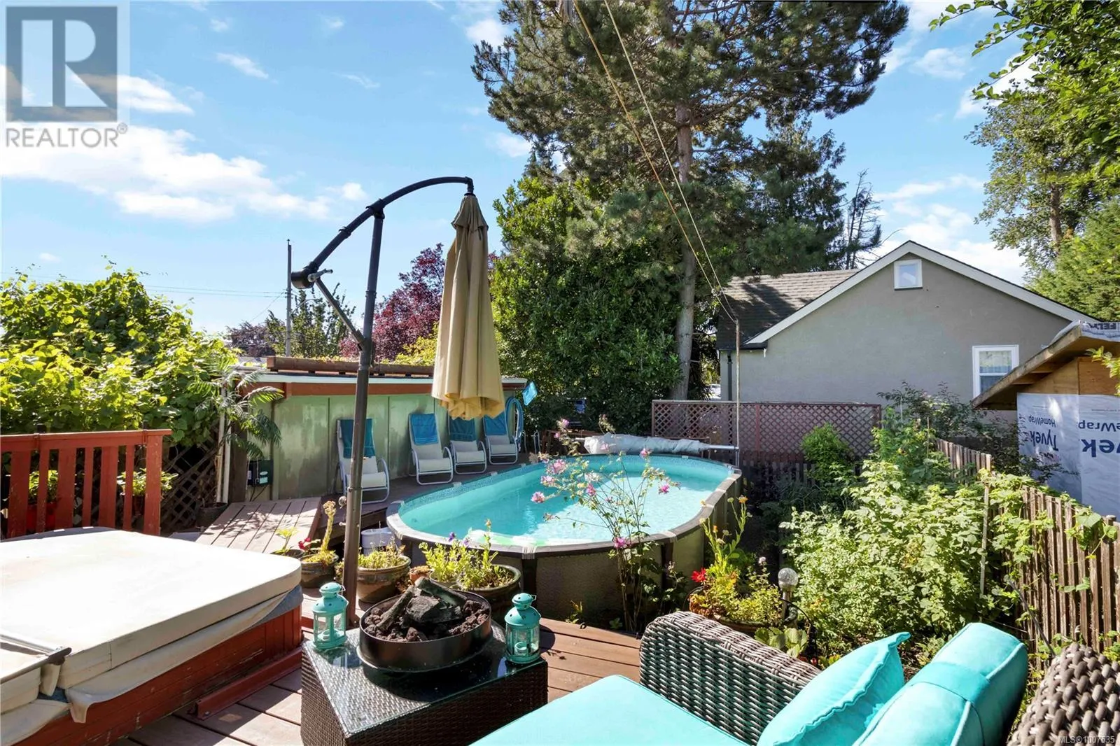 801 Old Esquimalt Rd