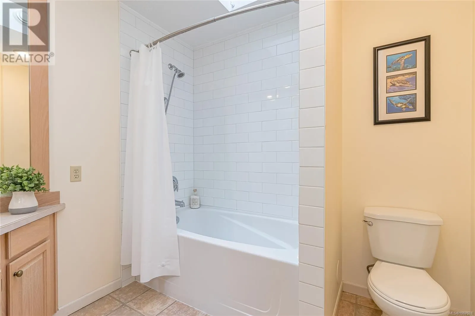 600 Nassau Cres