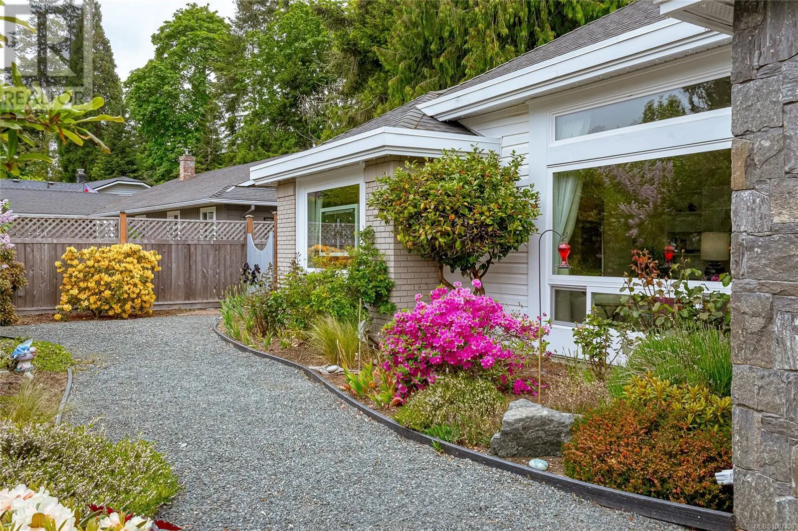600 Nassau Cres