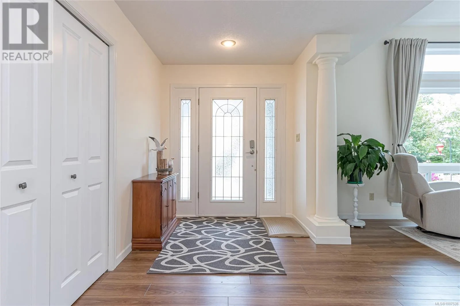 600 Nassau Cres