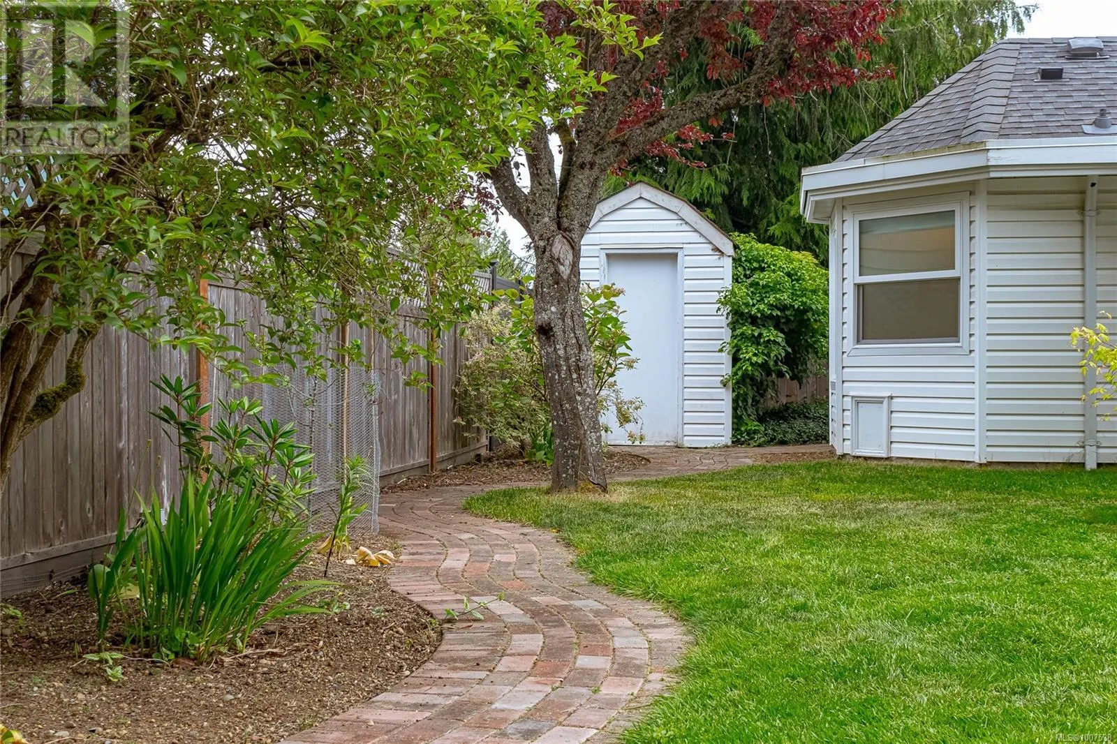 600 Nassau Cres