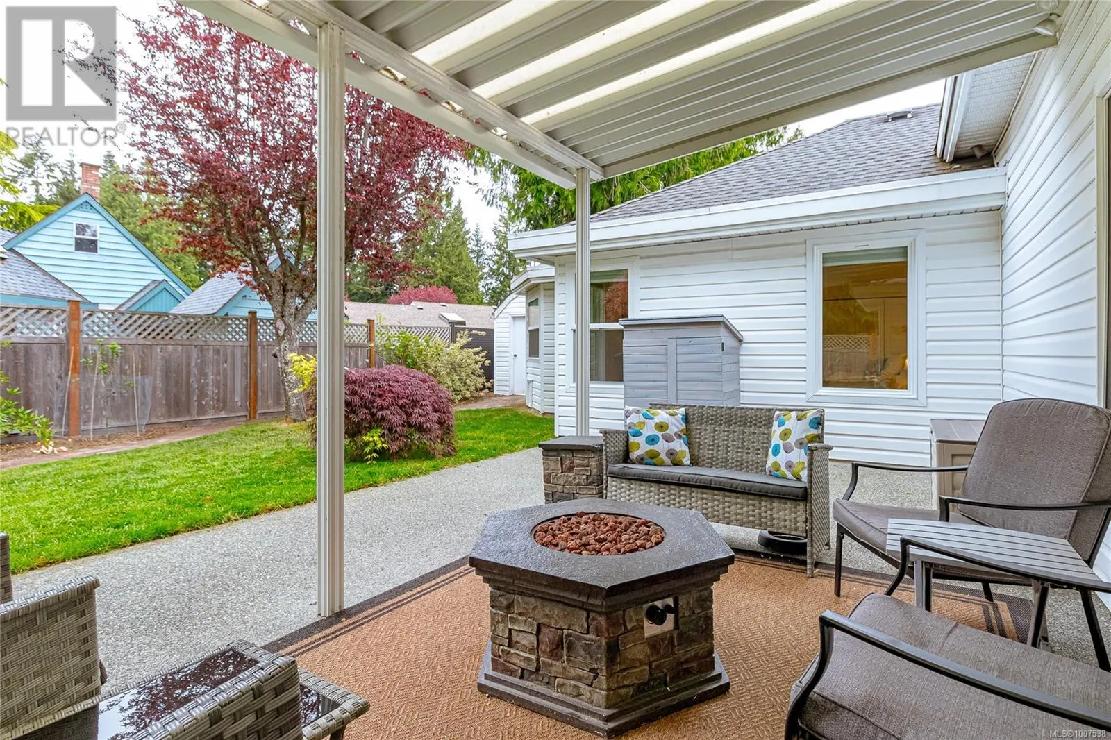 600 Nassau Cres