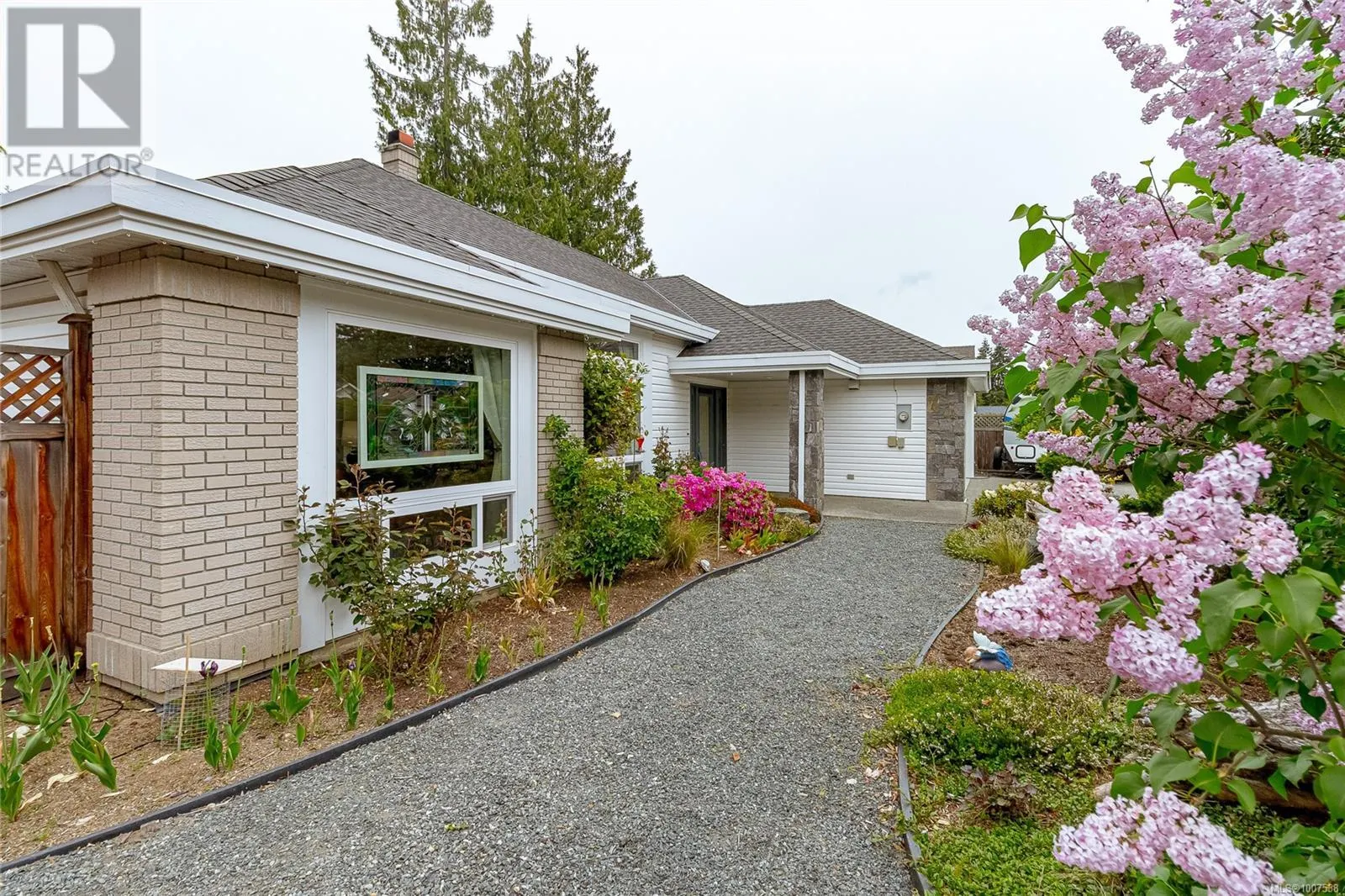 600 Nassau Cres