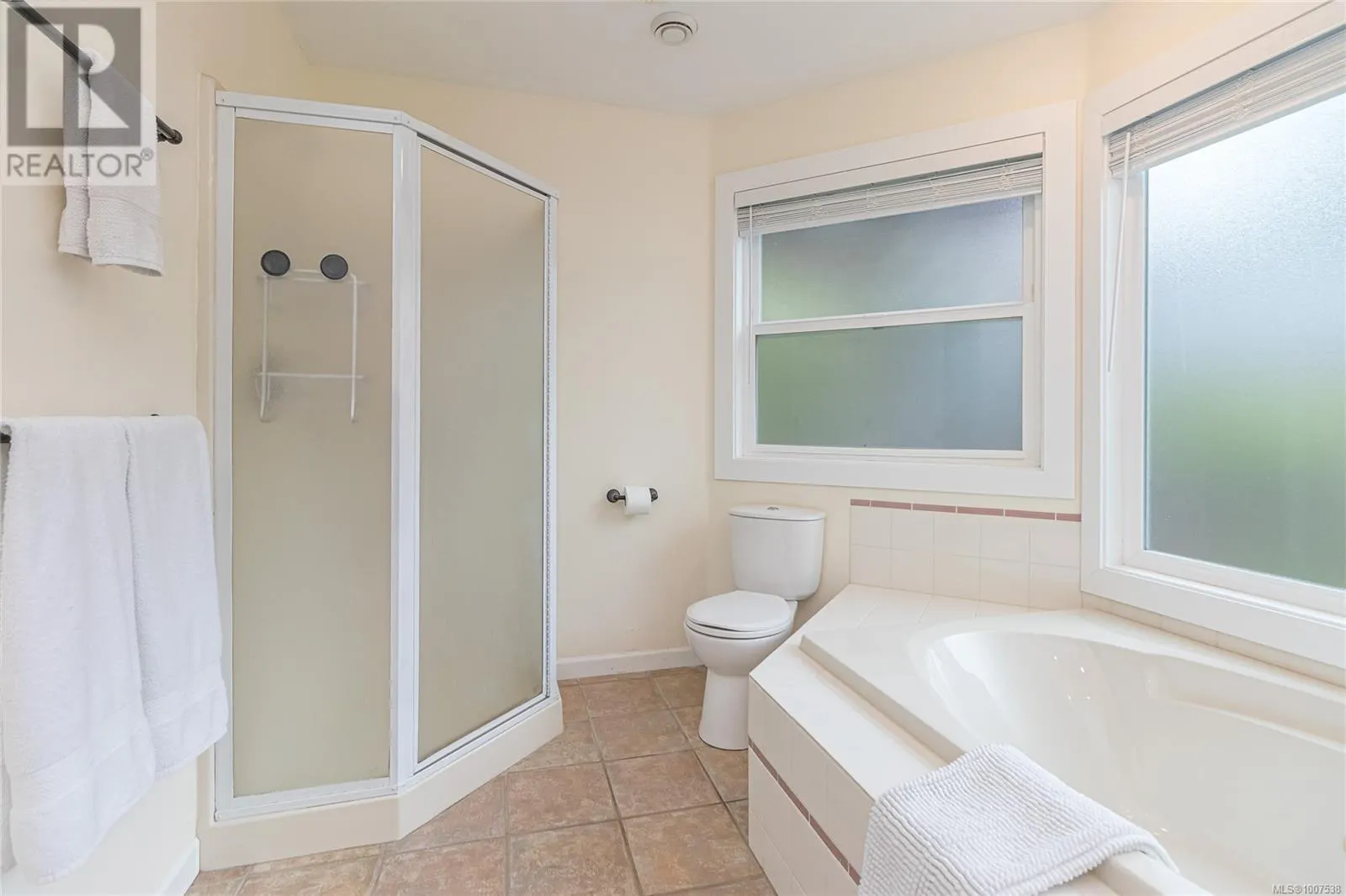 600 Nassau Cres