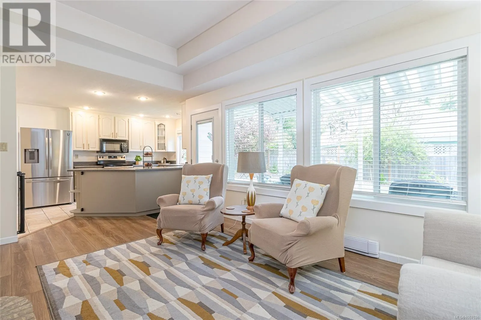 600 Nassau Cres