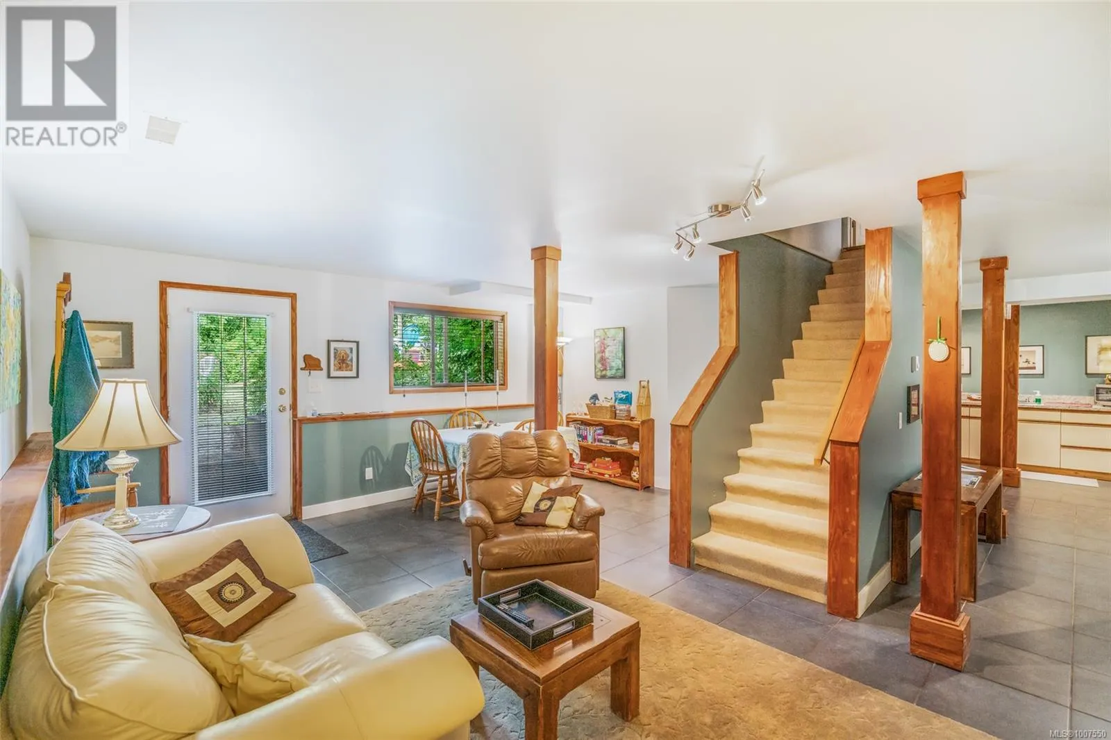 4287 Shell Beach Rd