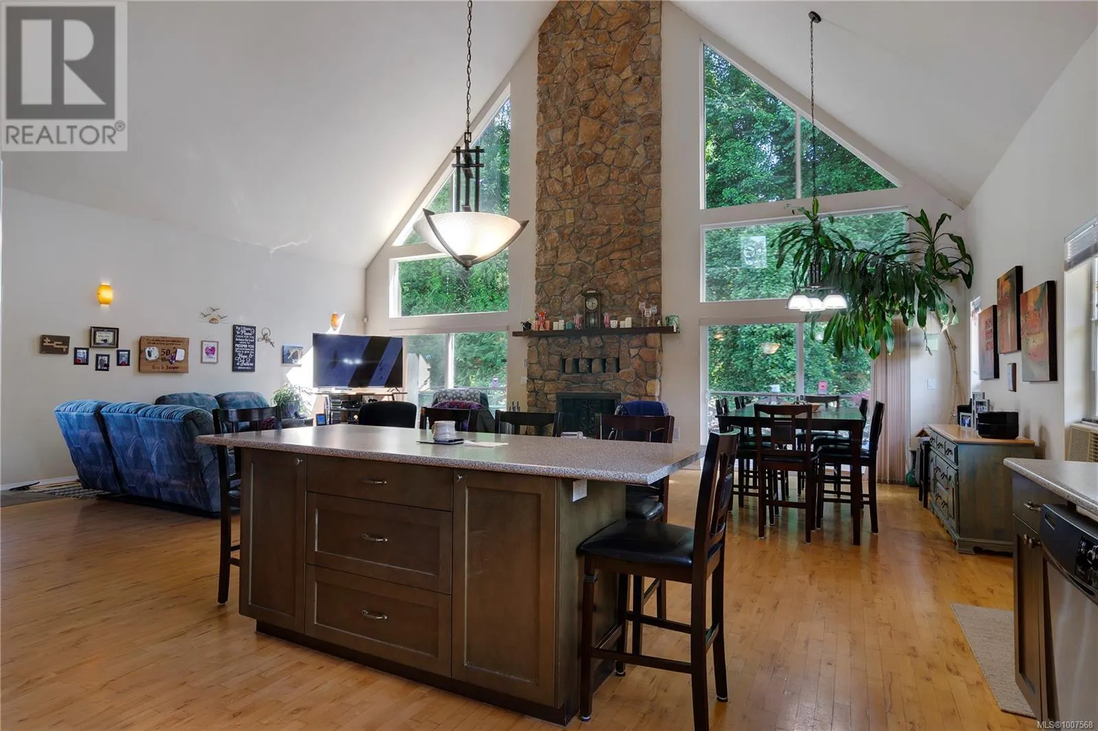 12270/12272 Chandler Rd