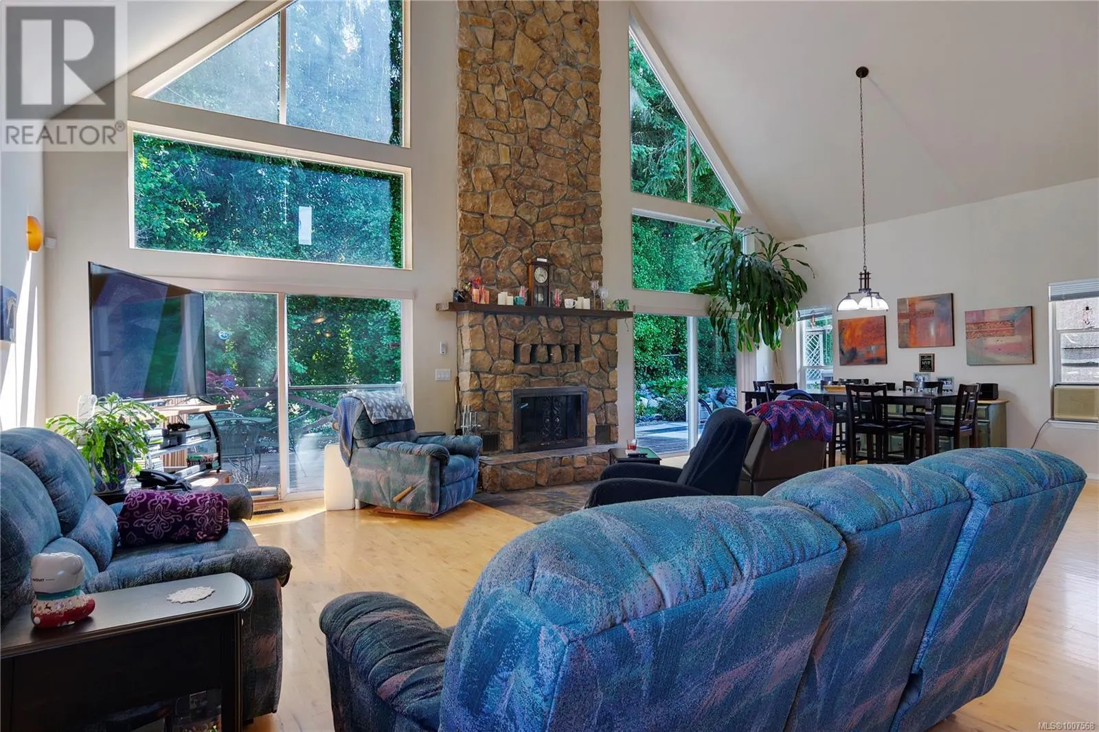 12270/12272 Chandler Rd
