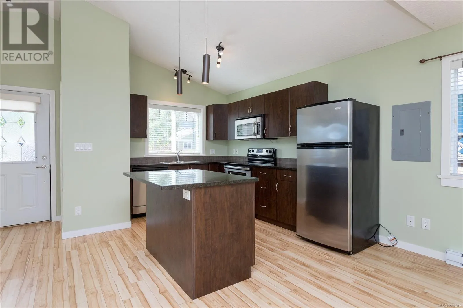 2876 Orange Blossom Cres