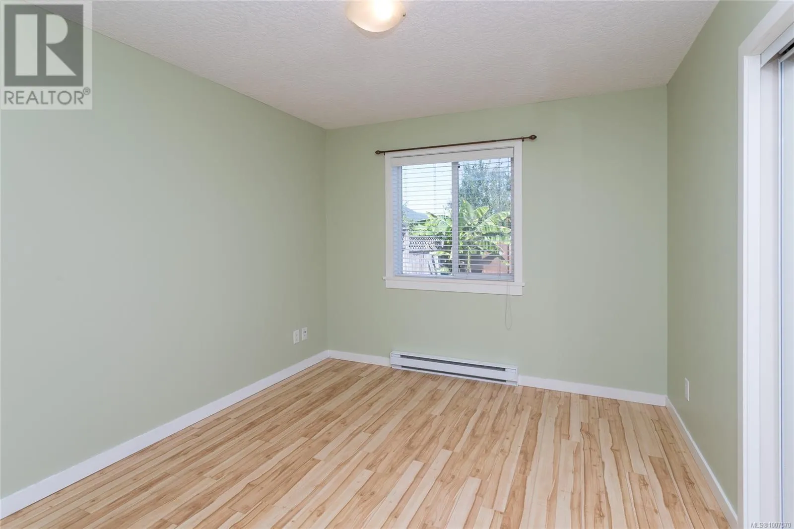 2876 Orange Blossom Cres
