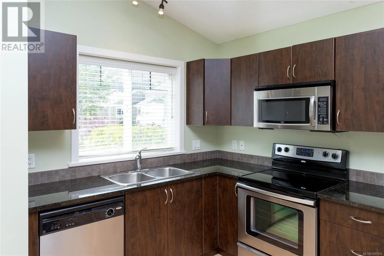 2876 Orange Blossom Cres