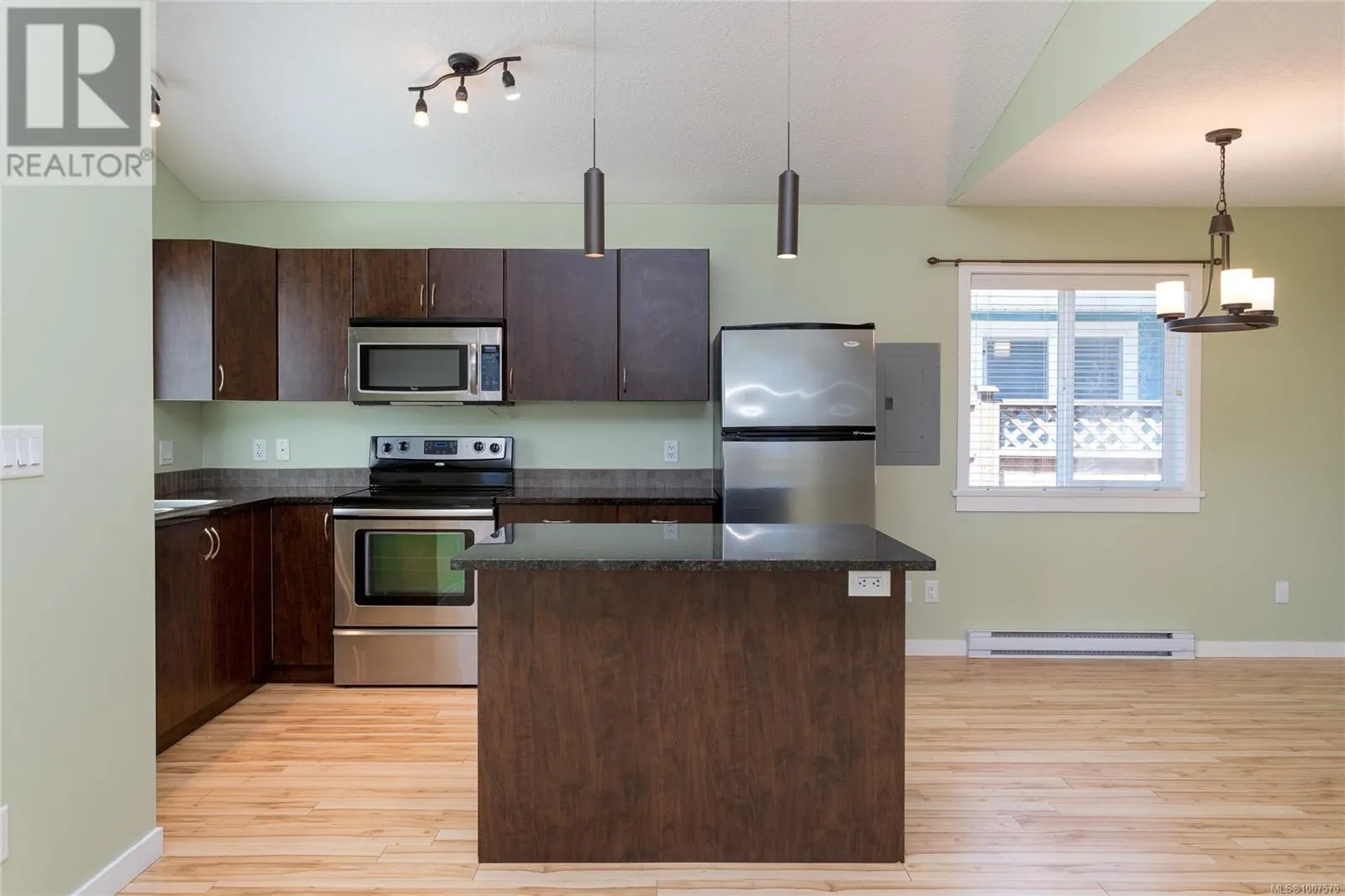 2876 Orange Blossom Cres