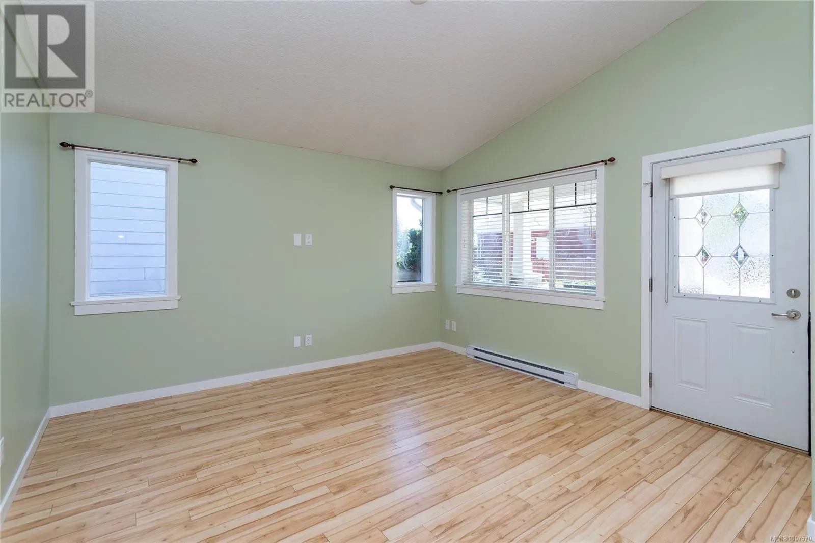 2876 Orange Blossom Cres