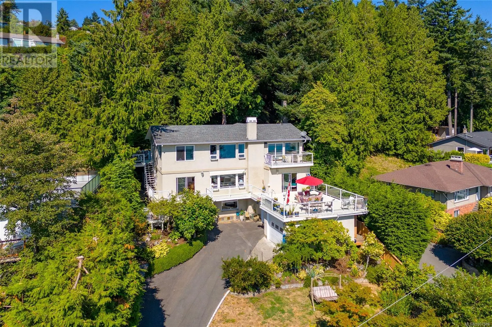 4964 Lochside Dr