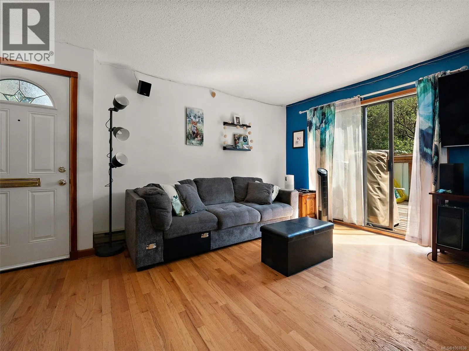 573 Crossandra Cres