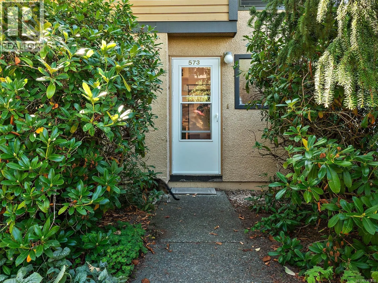 573 Crossandra Cres