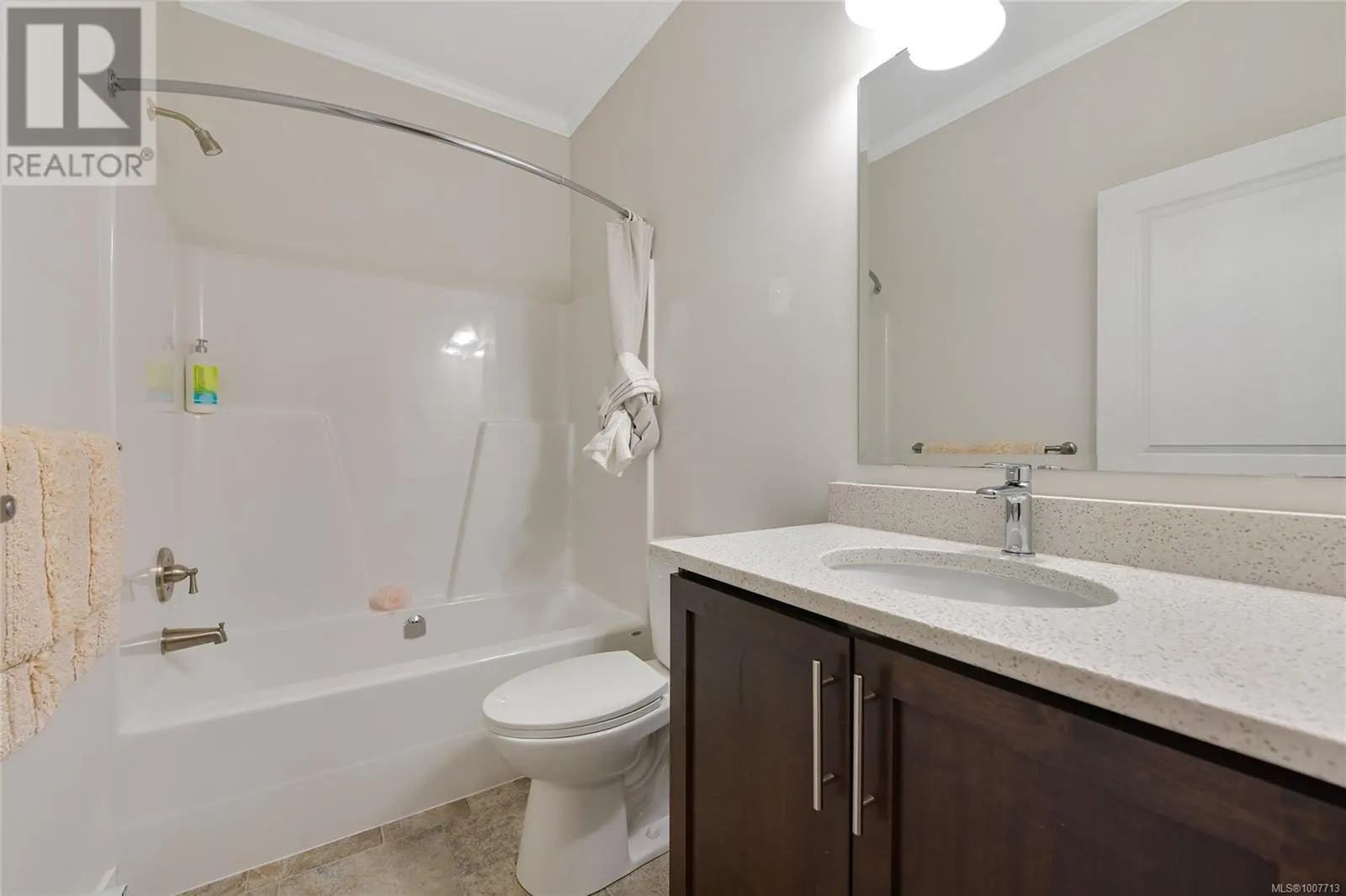 17 Saanich Ridge Dr