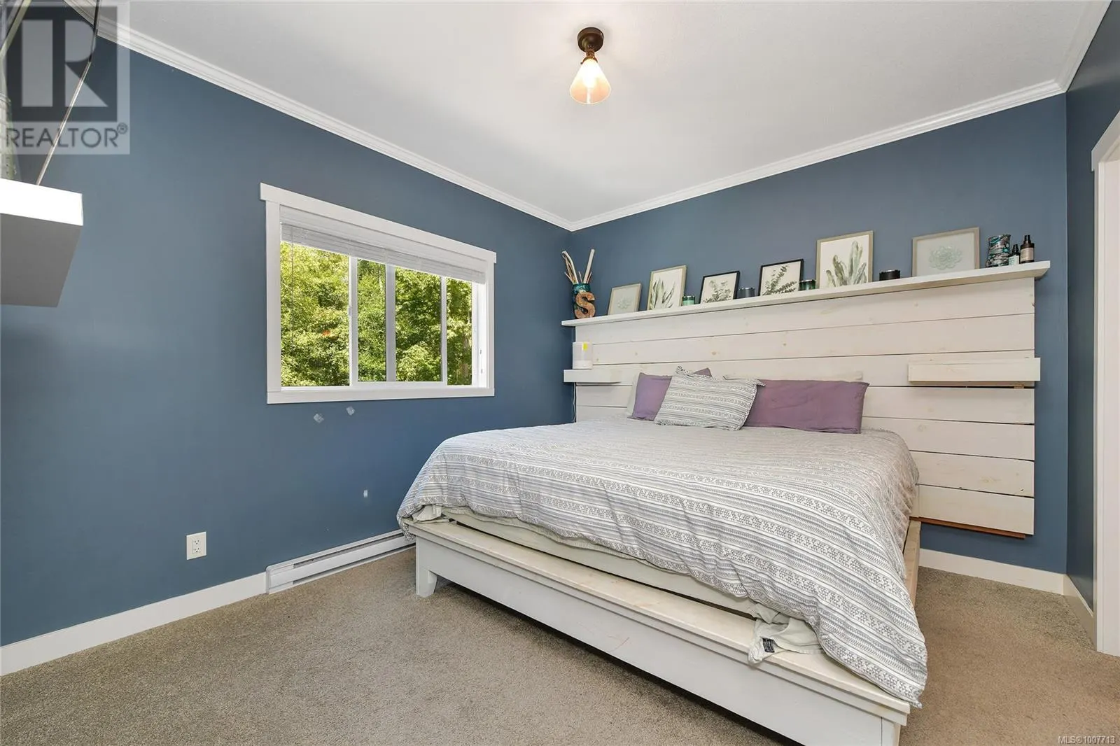 17 Saanich Ridge Dr