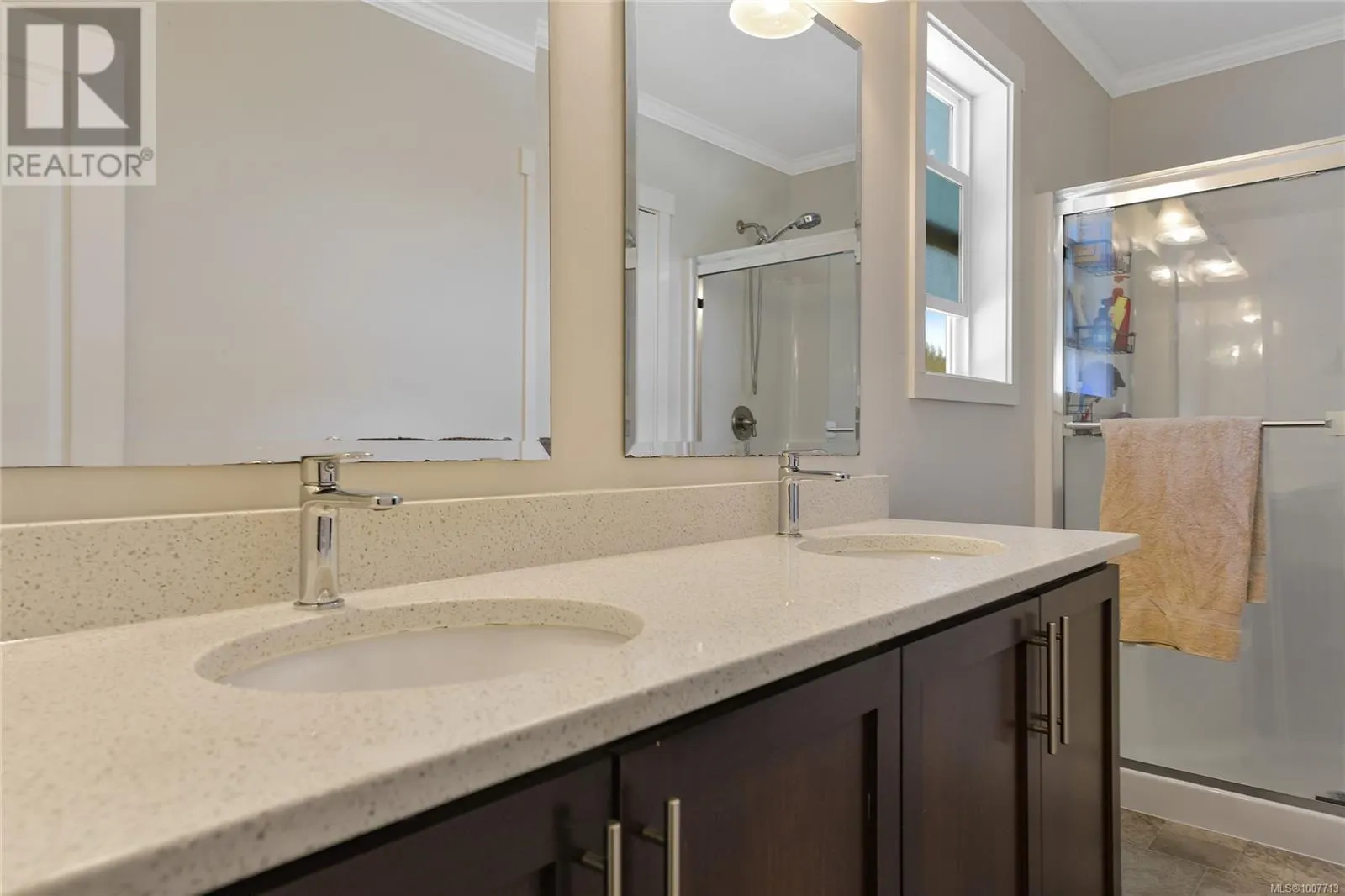 17 Saanich Ridge Dr