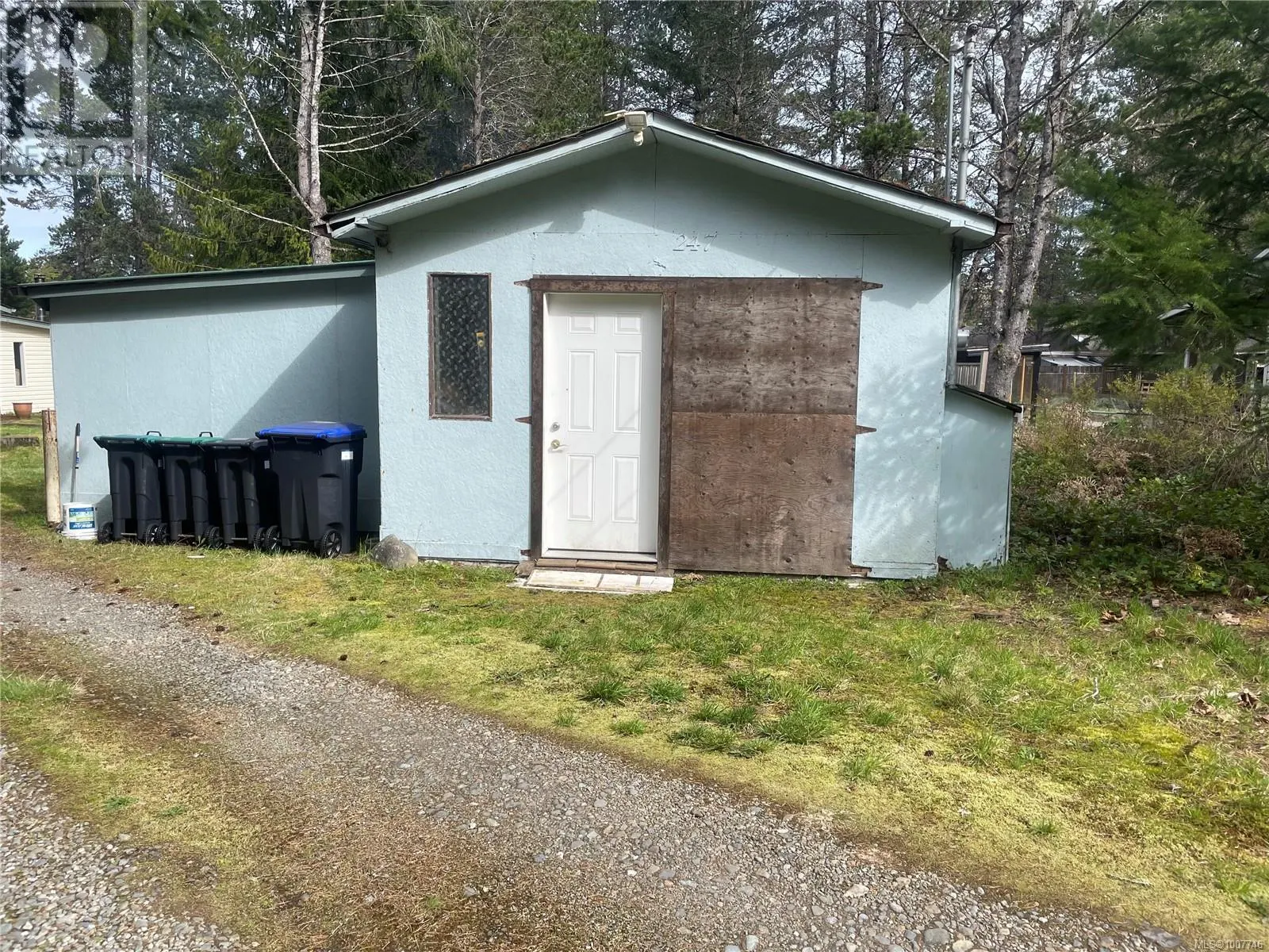 247 Huson Rd