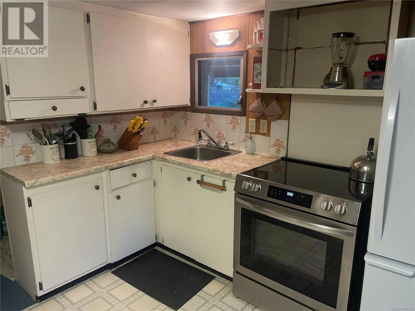 247 Huson Rd