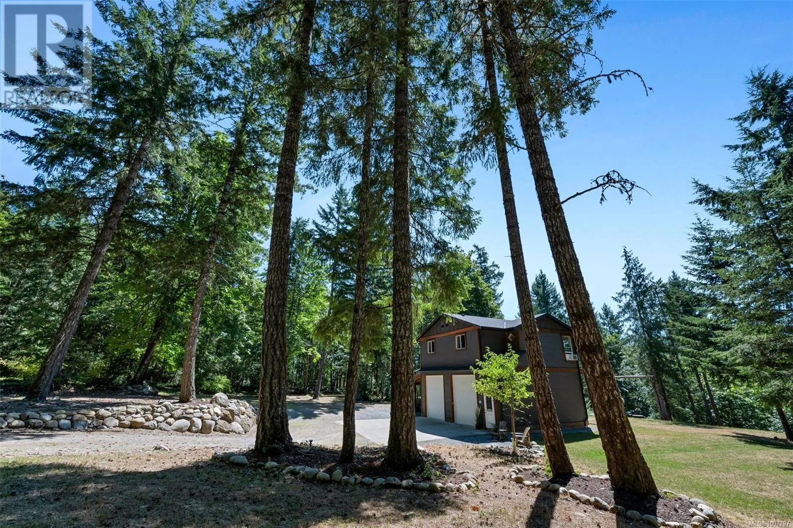 4379 Irvine Dr