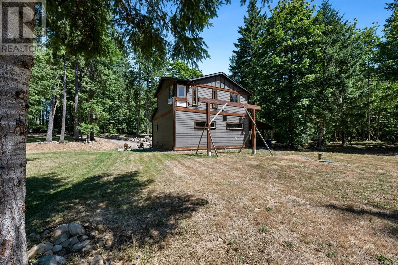 4379 Irvine Dr