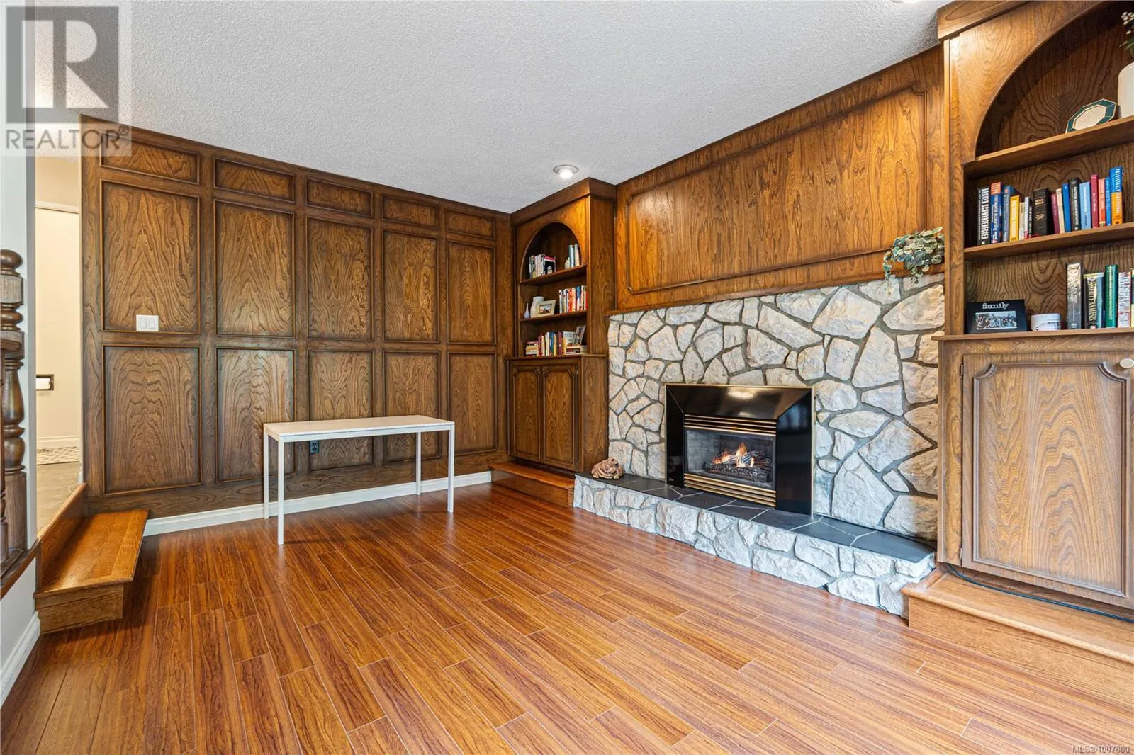 3270 Smugglers Hill Dr