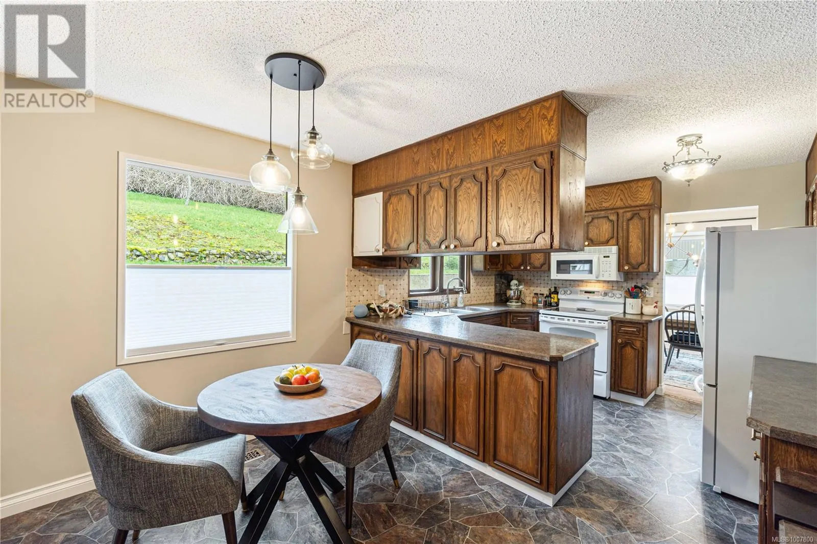 3270 Smugglers Hill Dr