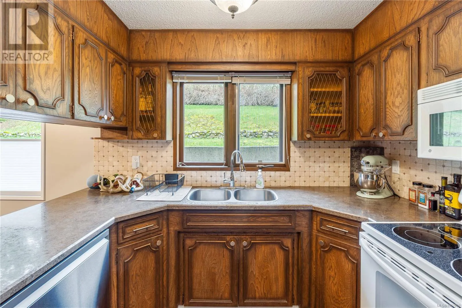 3270 Smugglers Hill Dr