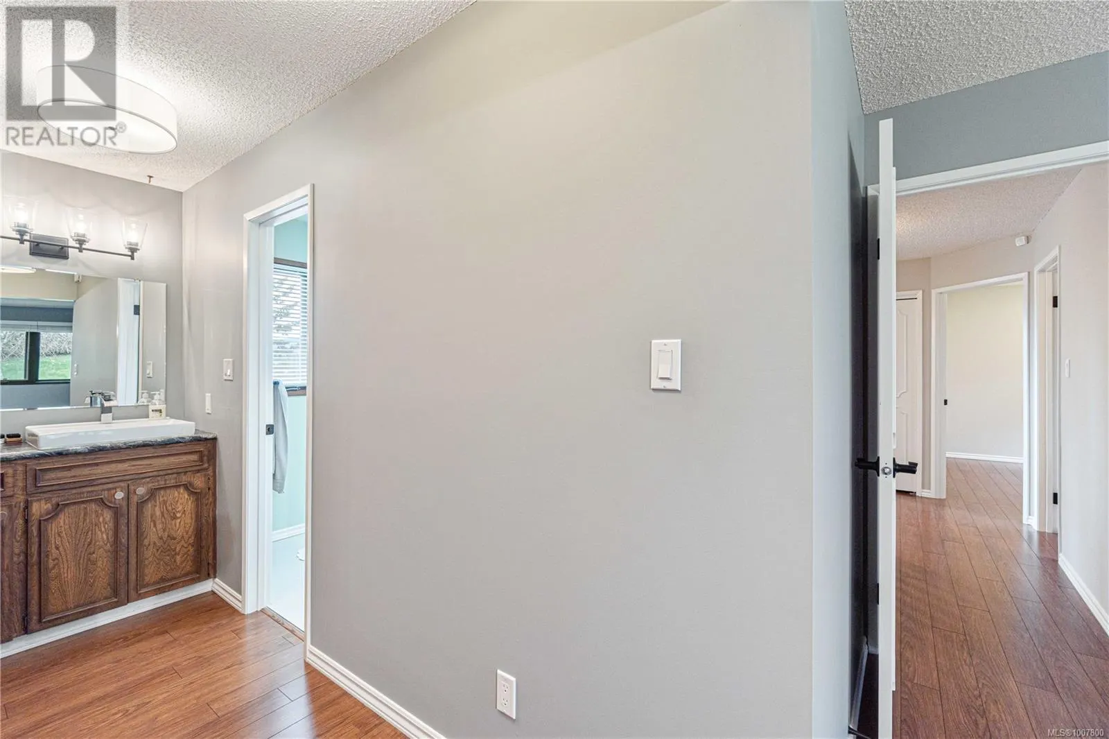 3270 Smugglers Hill Dr