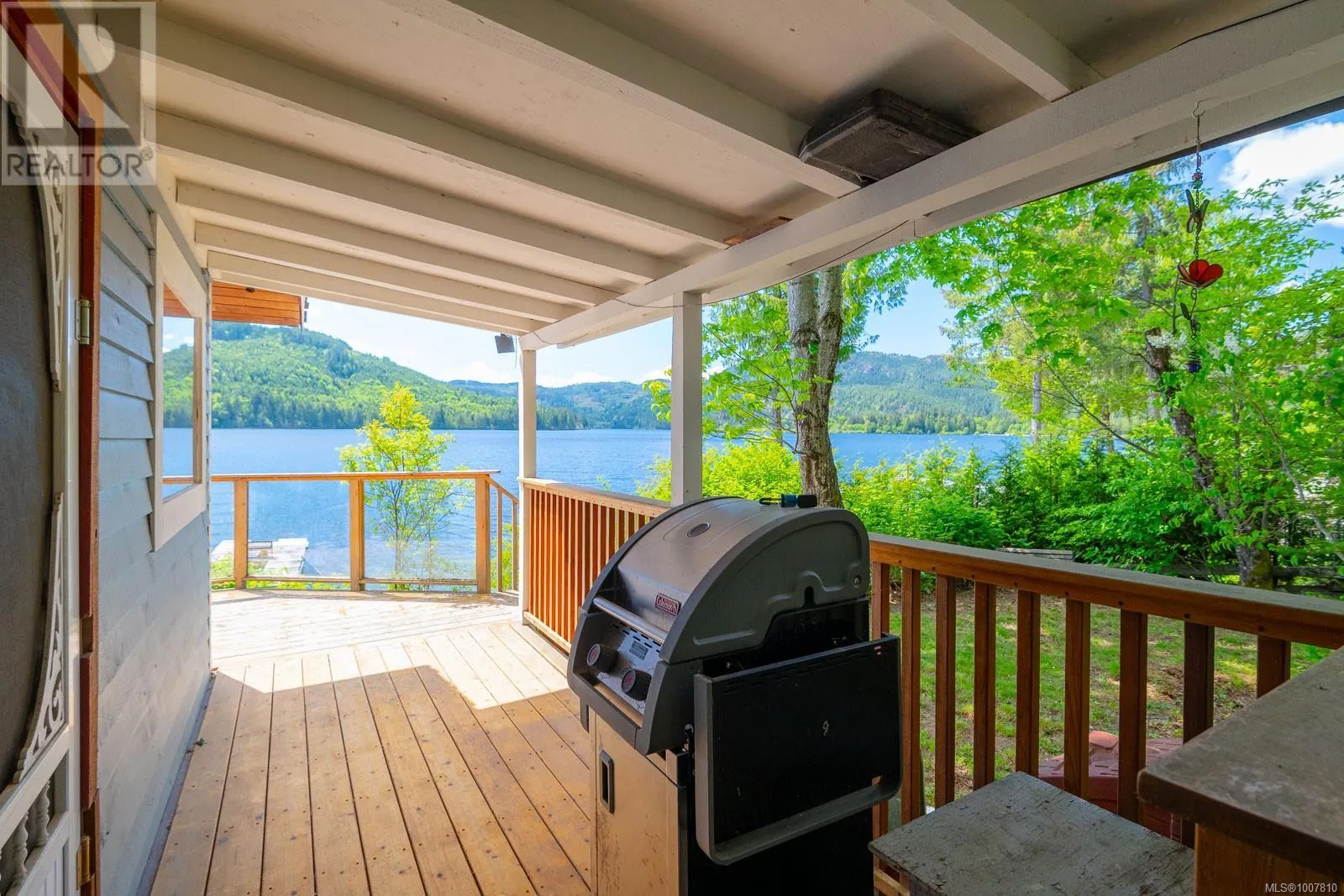 3840 Horne Lake Caves Rd