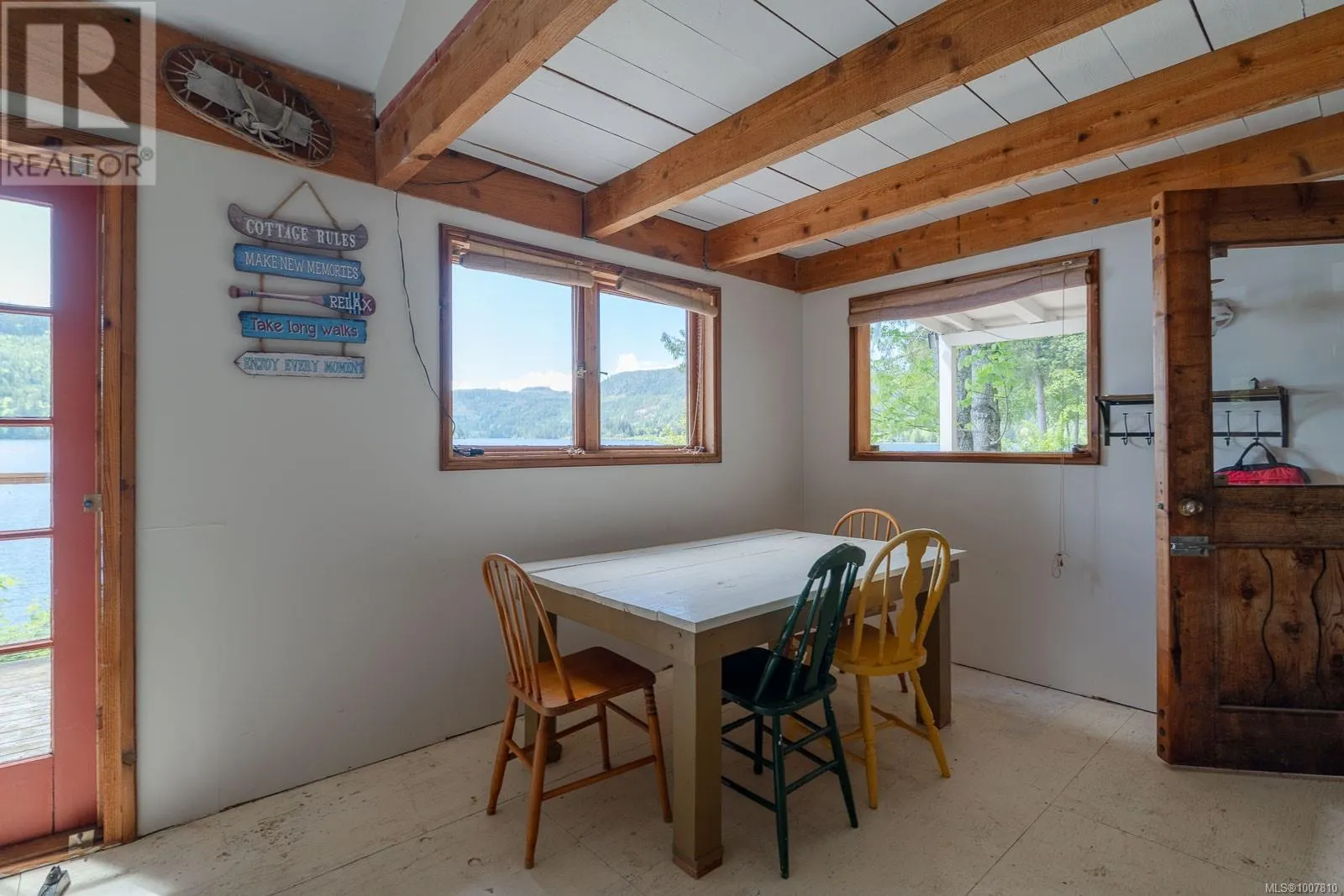 3840 Horne Lake Caves Rd