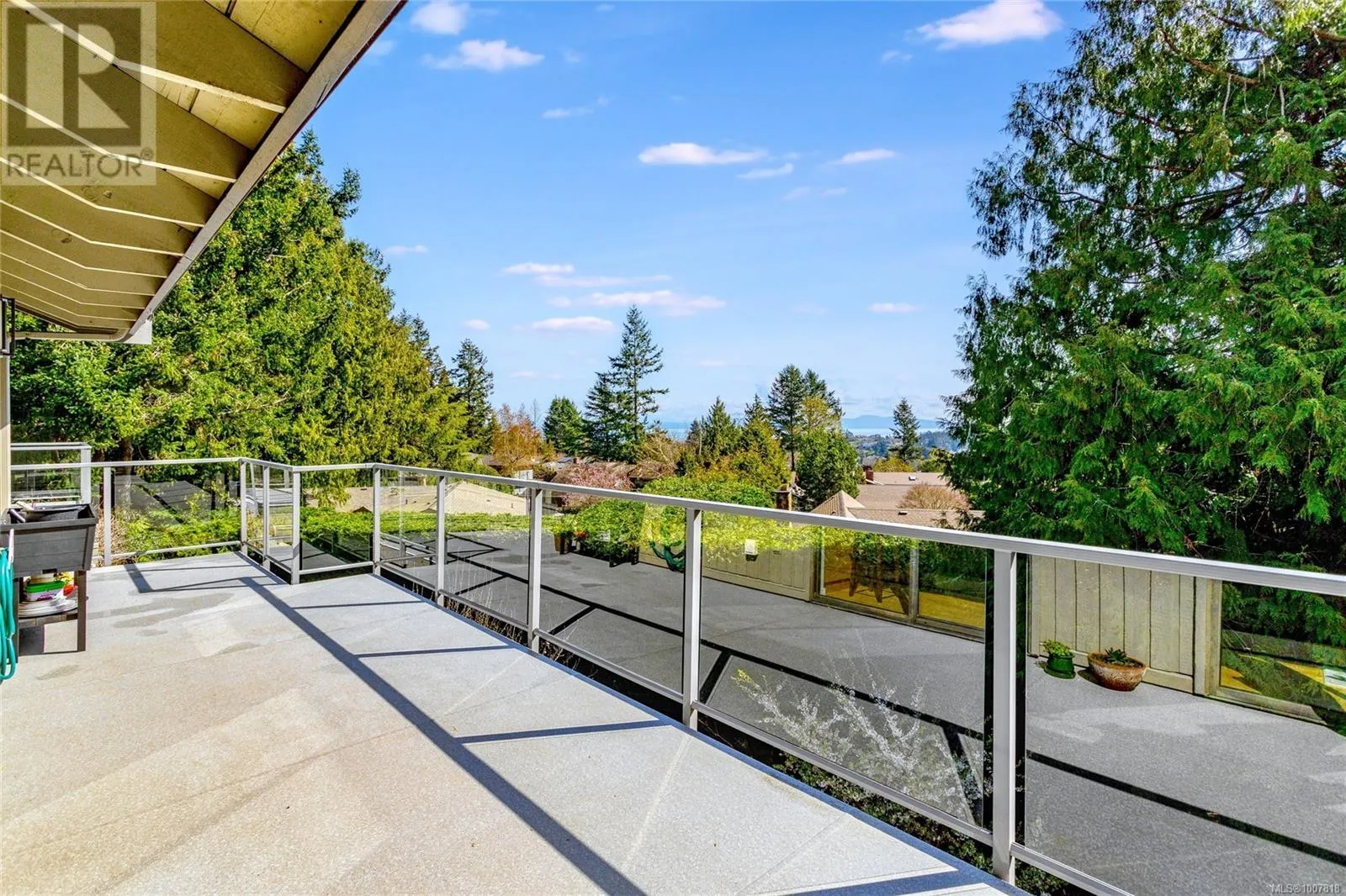 4689 Boulderwood Dr
