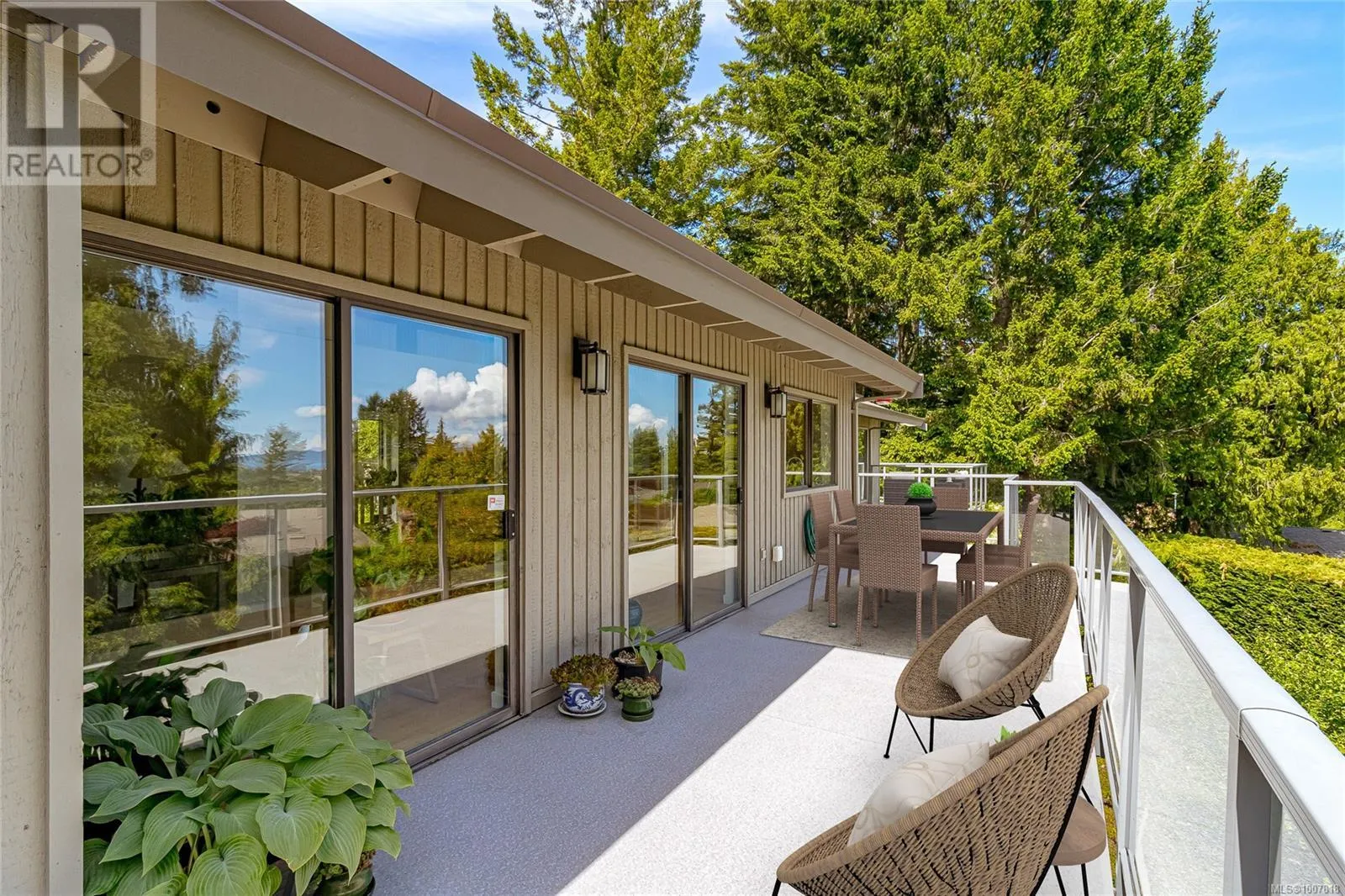 4689 Boulderwood Dr
