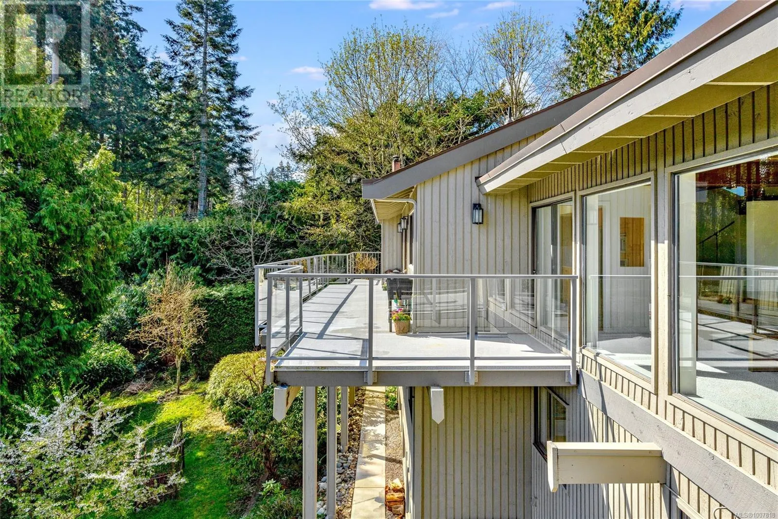 4689 Boulderwood Dr