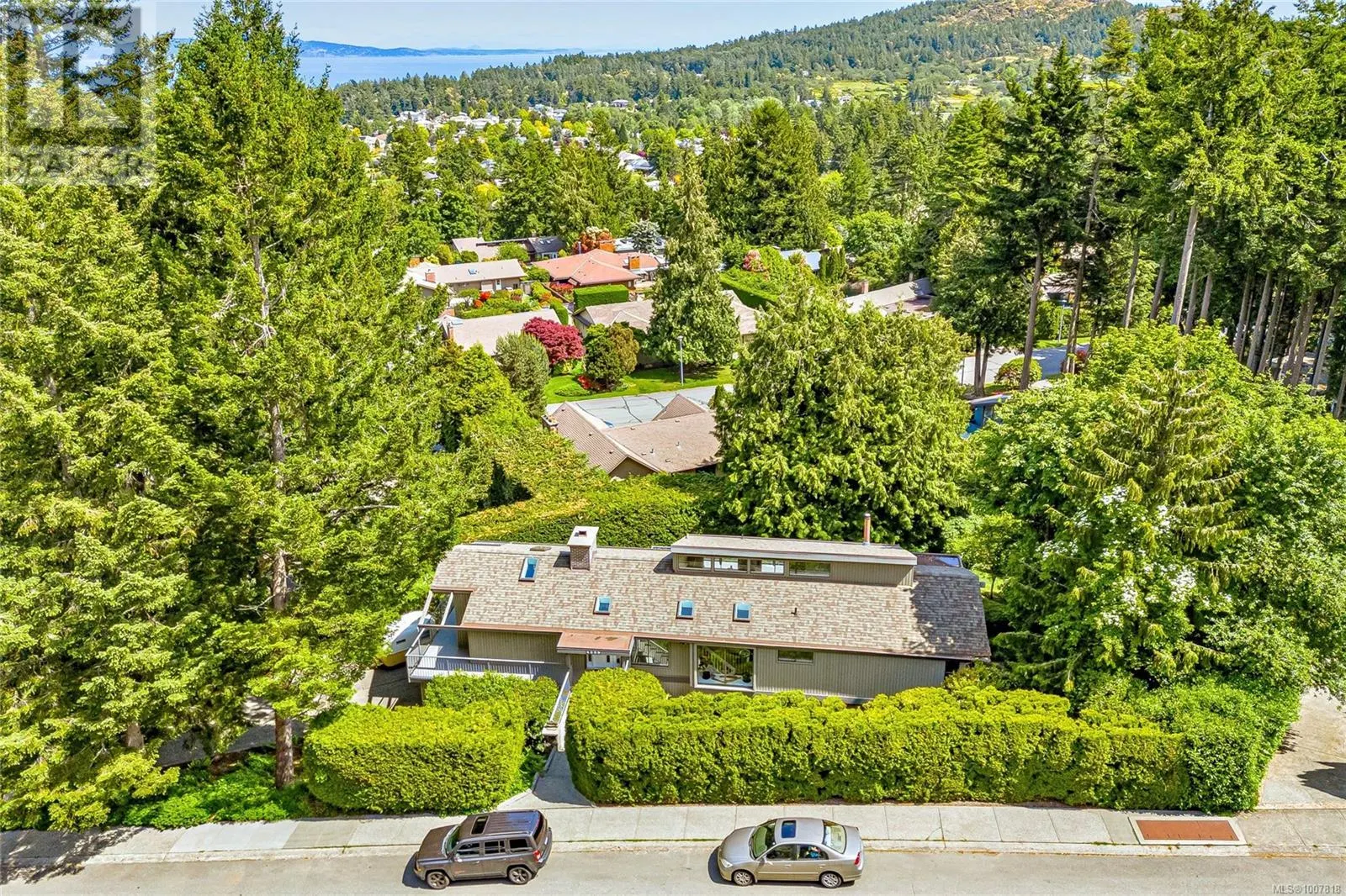 4689 Boulderwood Dr