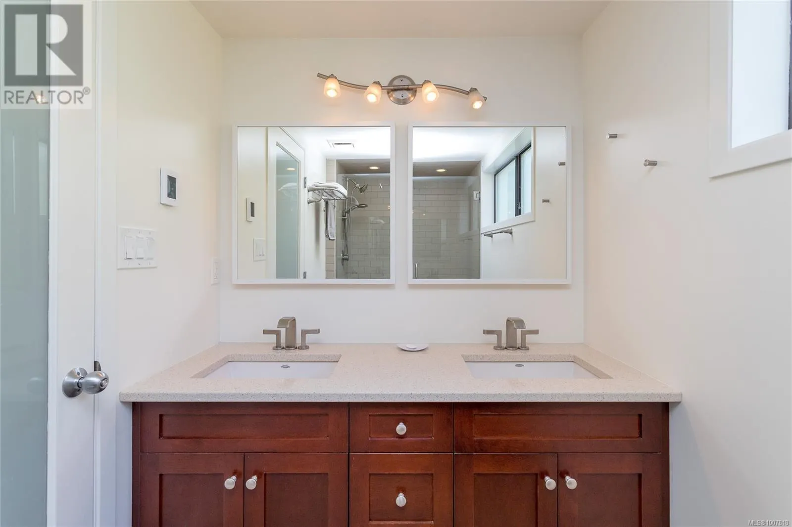 4689 Boulderwood Dr
