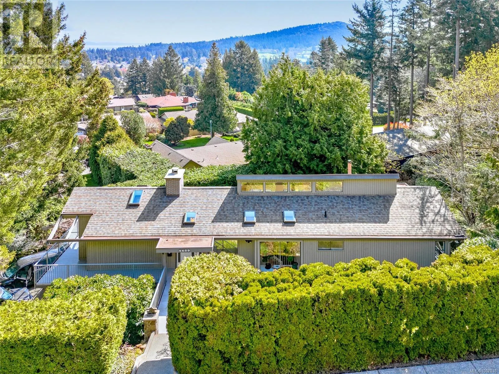 4689 Boulderwood Dr