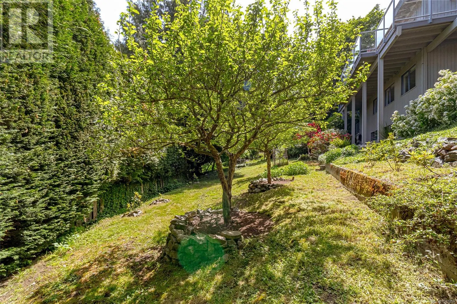 4689 Boulderwood Dr