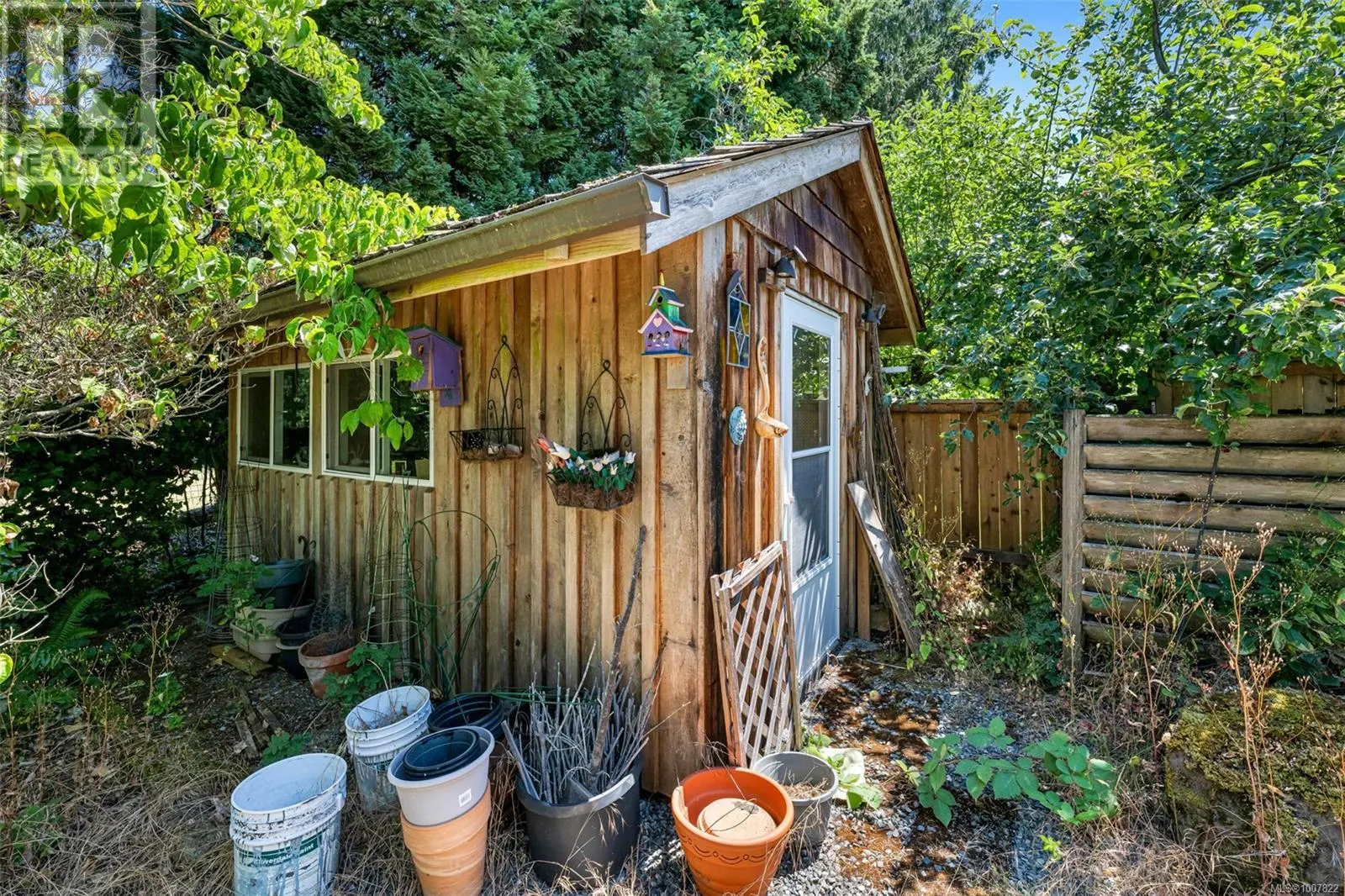 2012 Swans Nest Pl