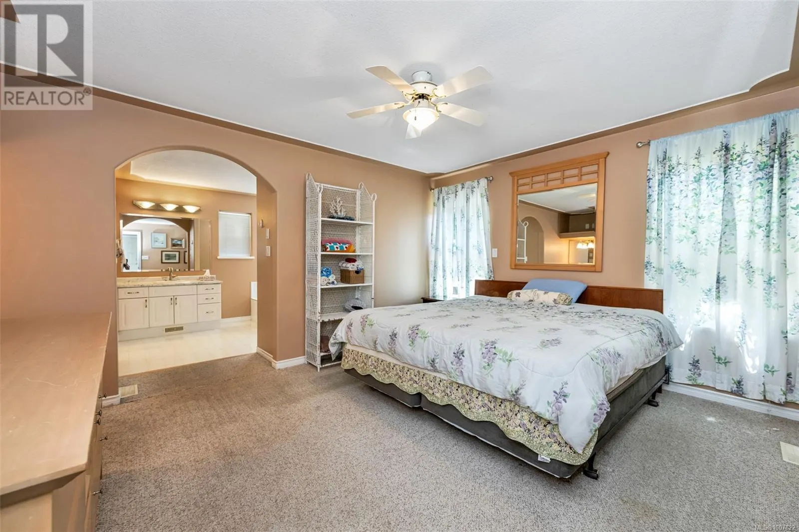2012 Swans Nest Pl