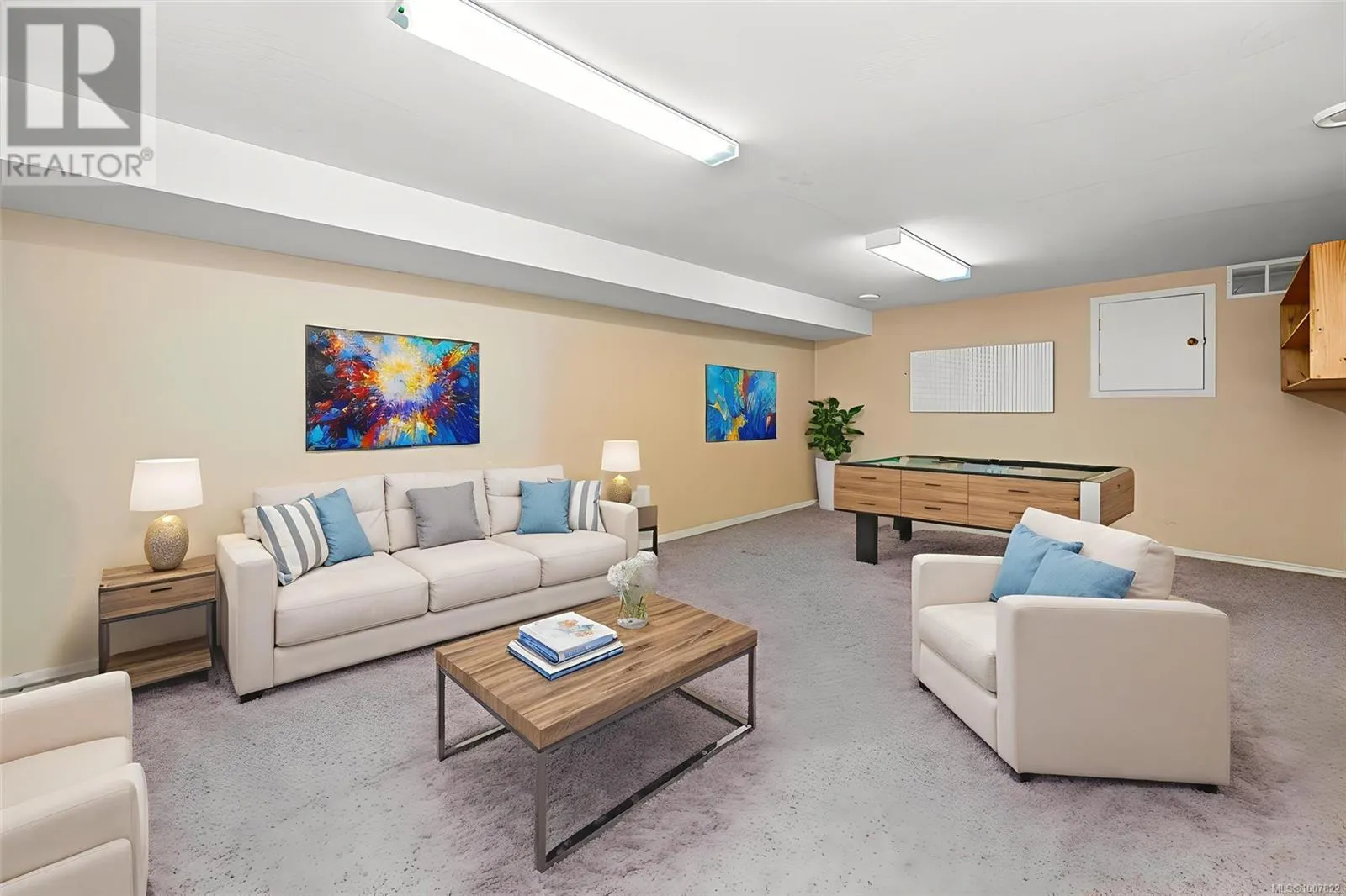 2012 Swans Nest Pl