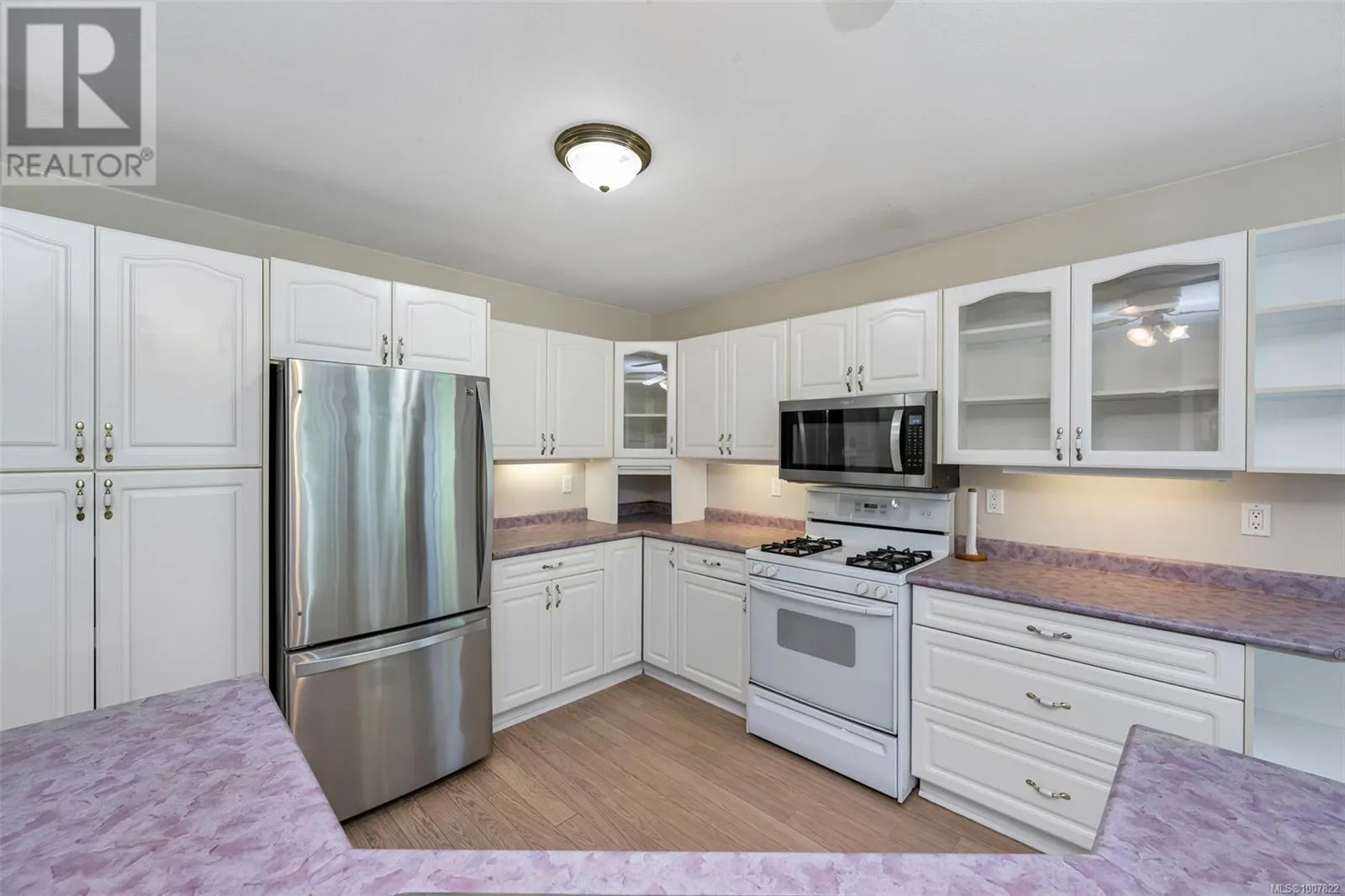 2012 Swans Nest Pl