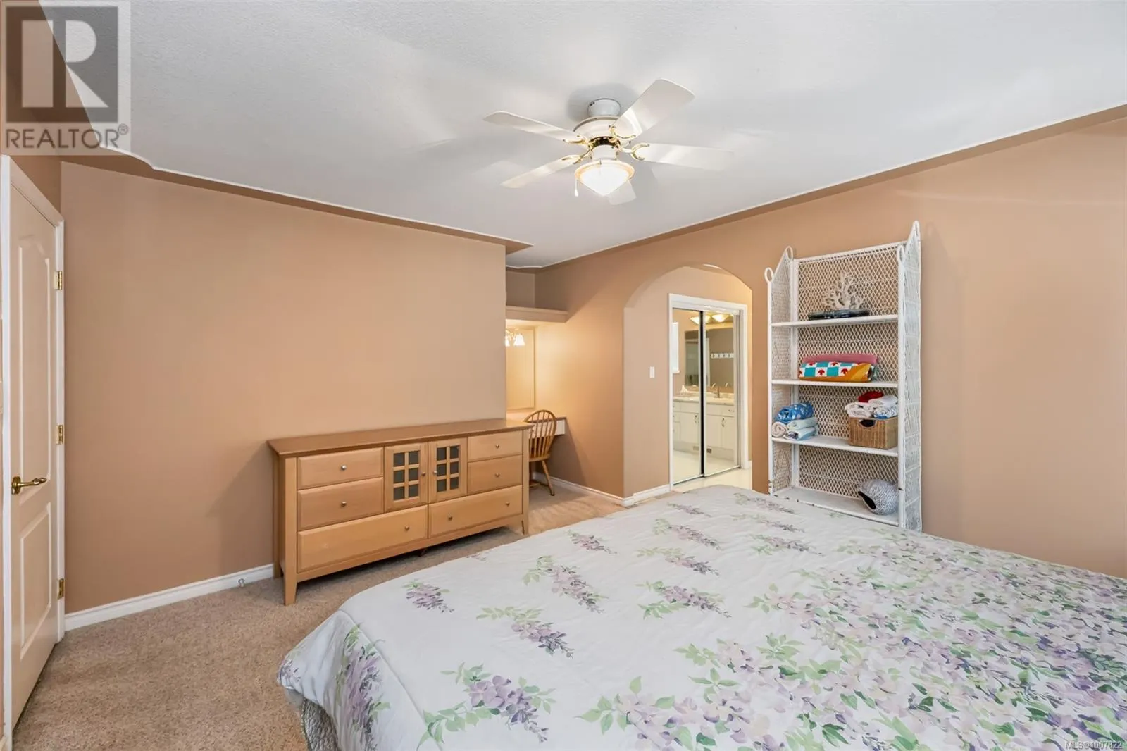 2012 Swans Nest Pl