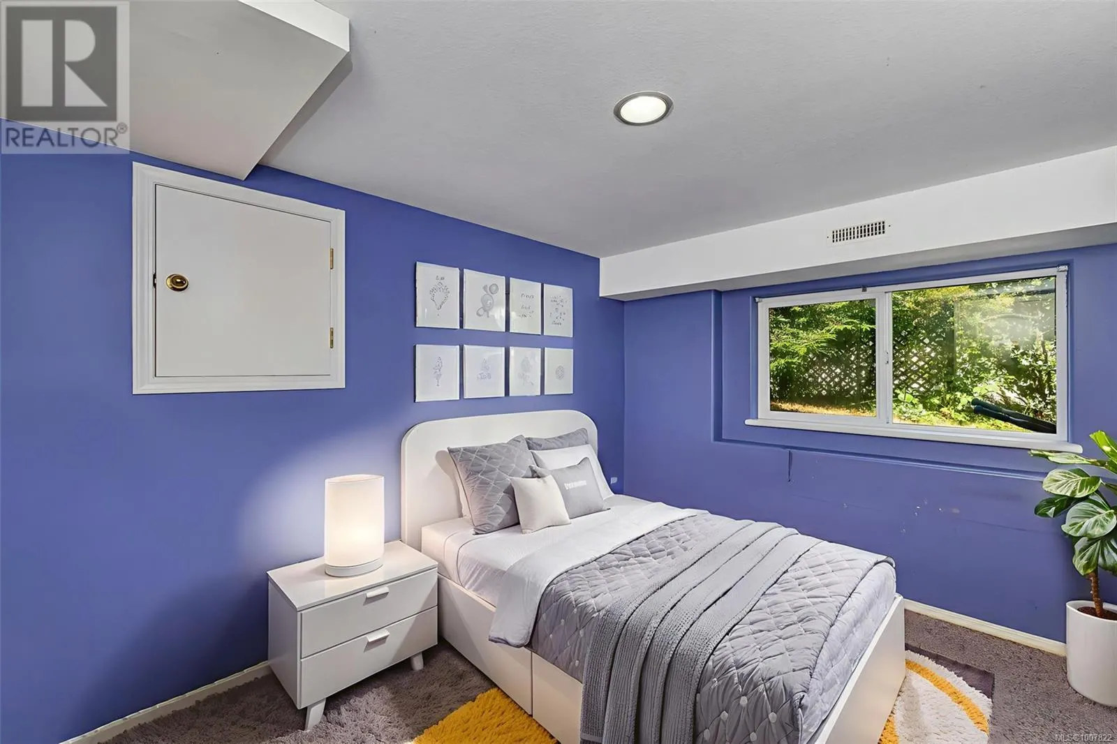 2012 Swans Nest Pl