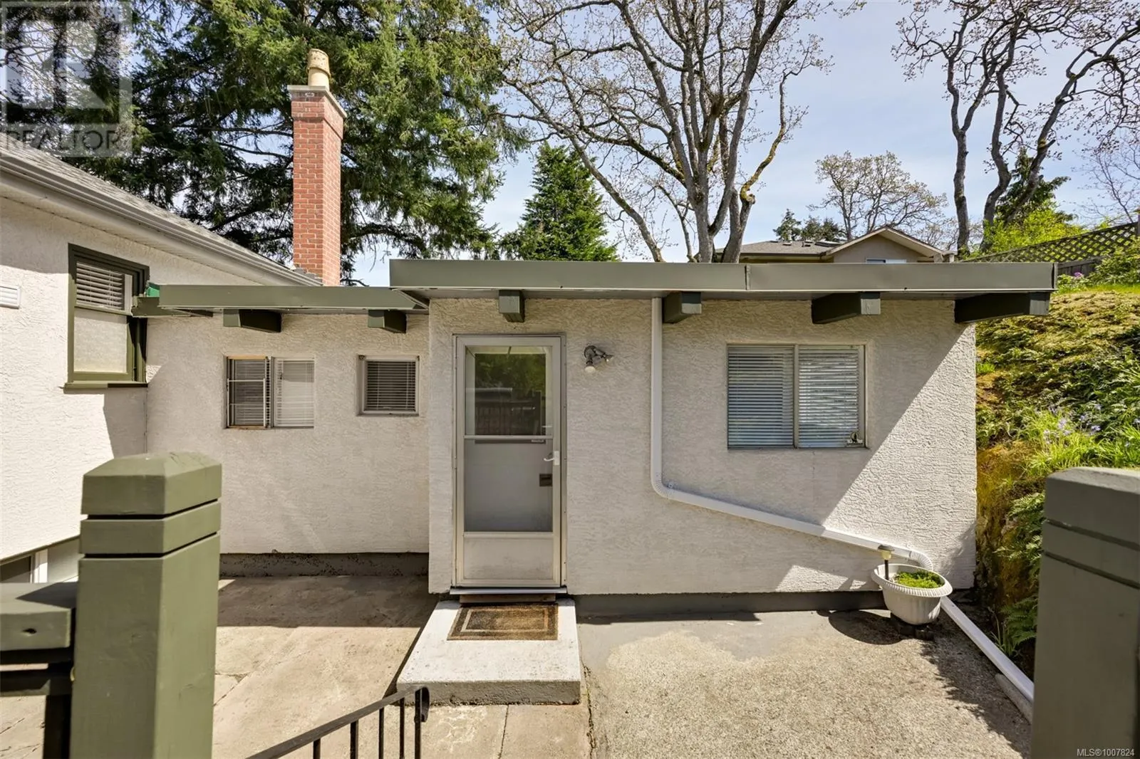 1151 Reynolds Rd