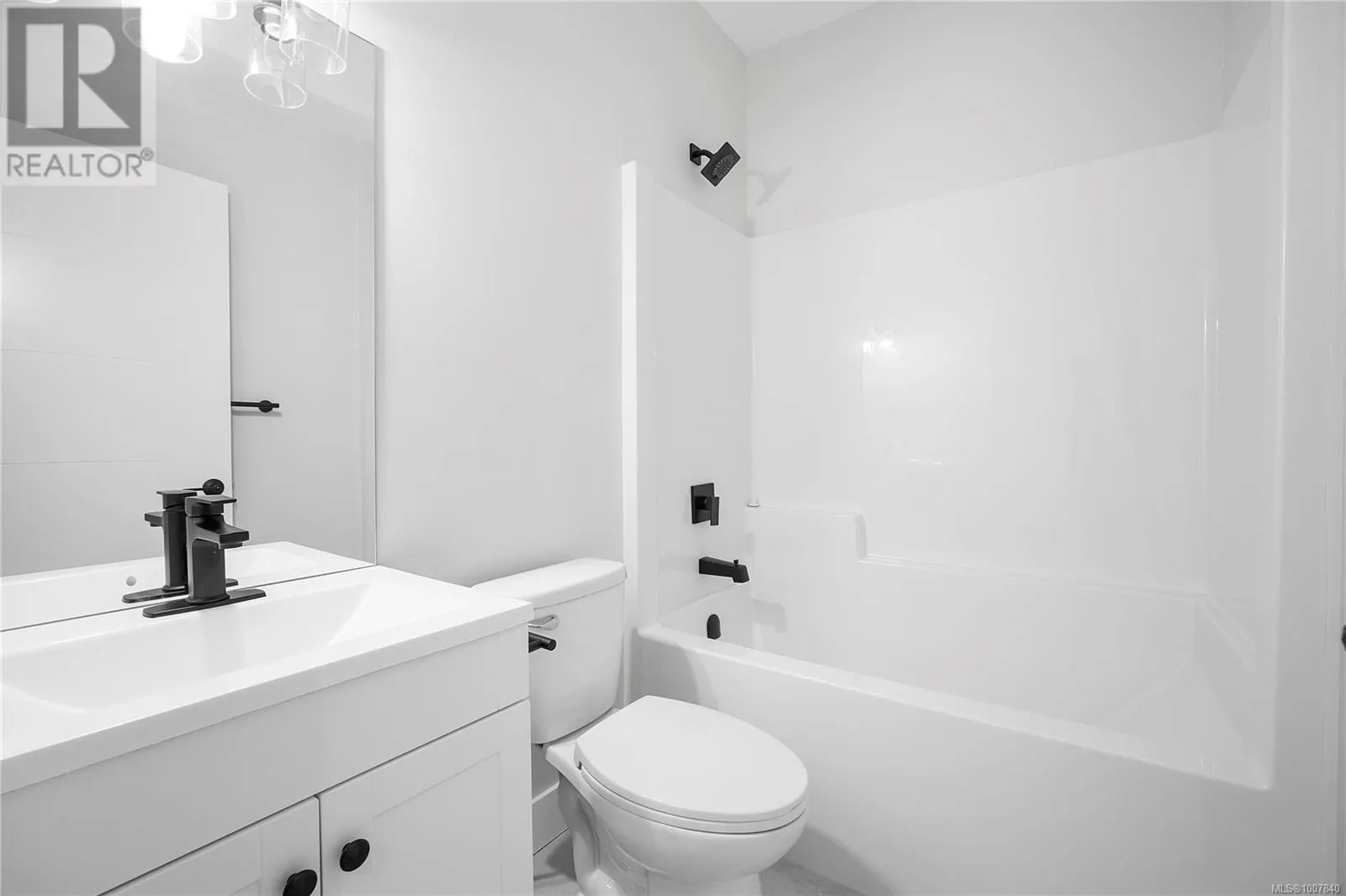 6111 Pine Ridge Cres